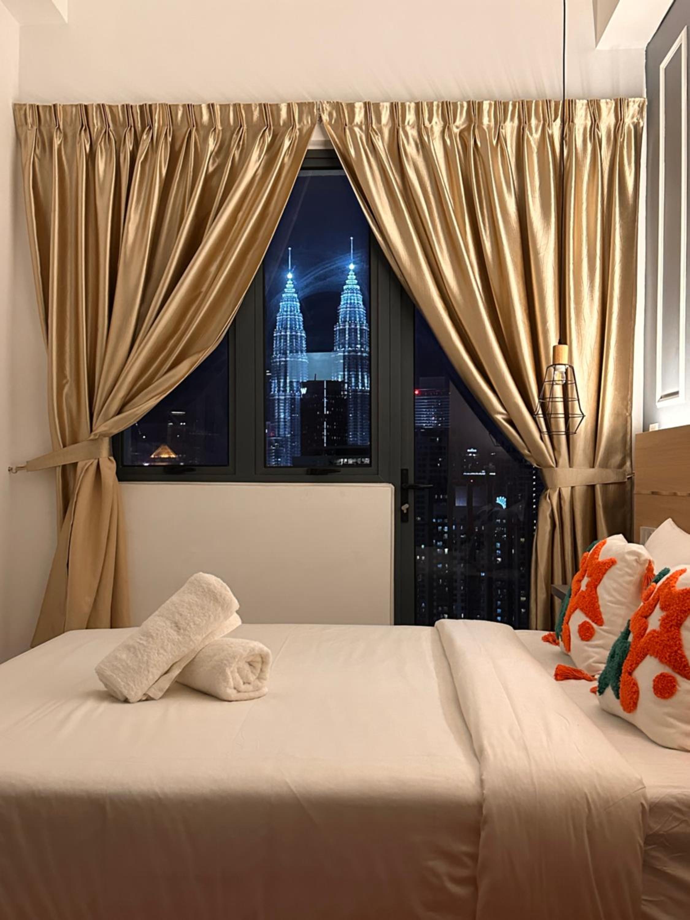 THE LUXE INFINITUM KLCC By KL MALAYSIA