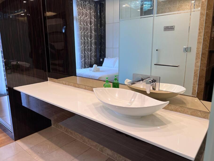 Dorsett Bukit Bintang with Bathtub by Prestige