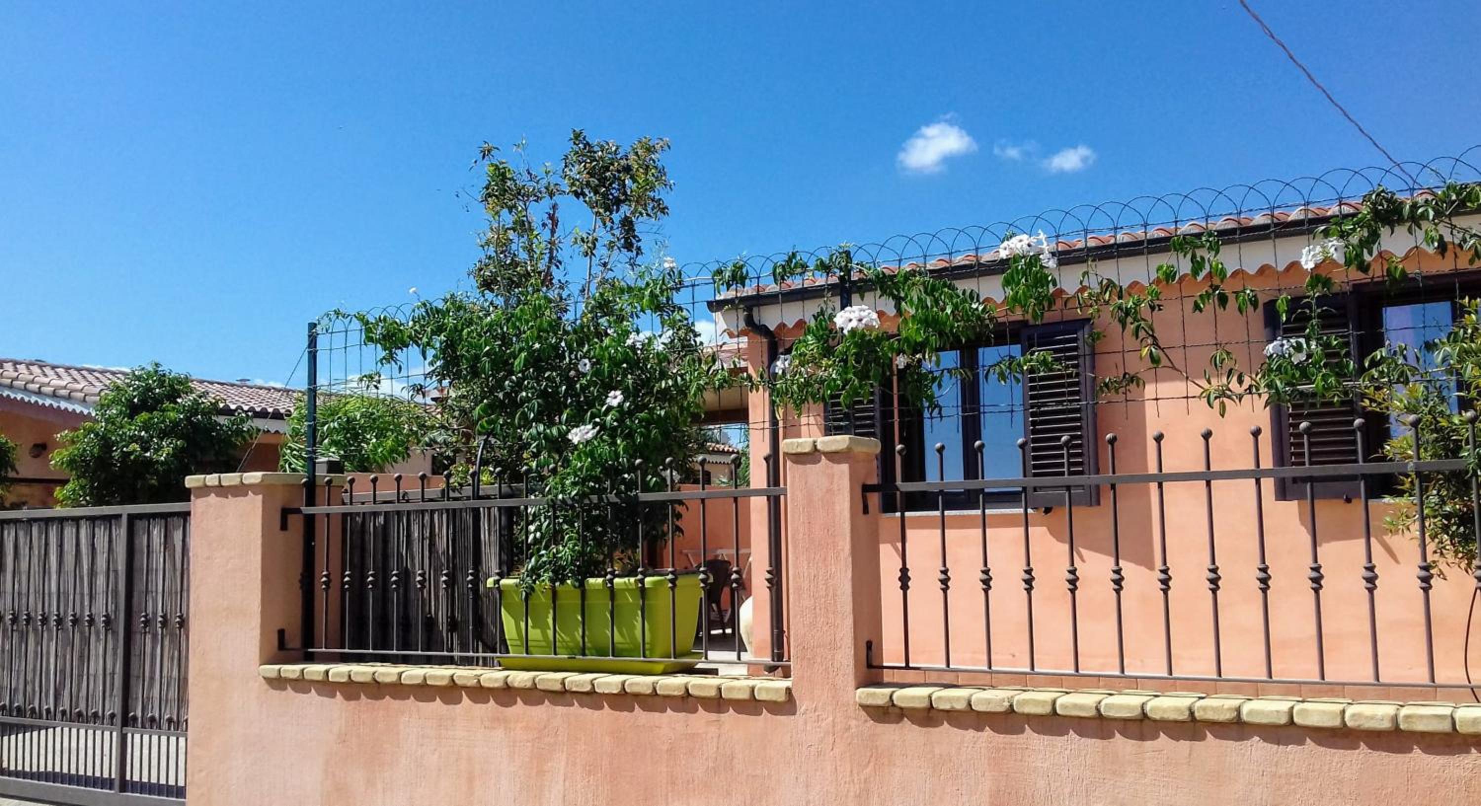 Maria Teresa's Two-Room indipendent