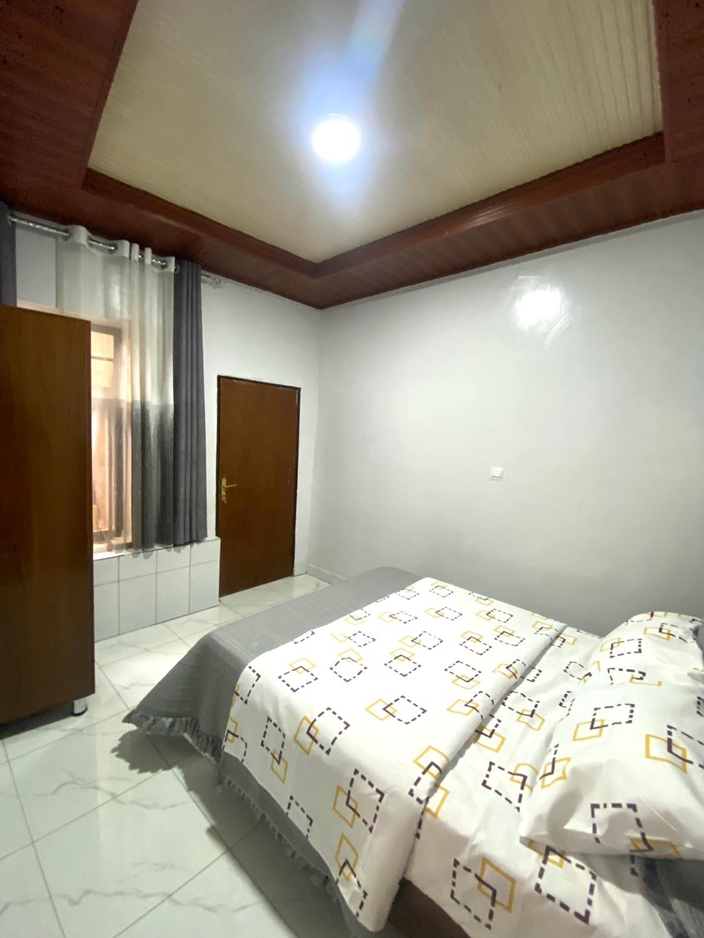 Unique 1 bedroom with Parking view 5