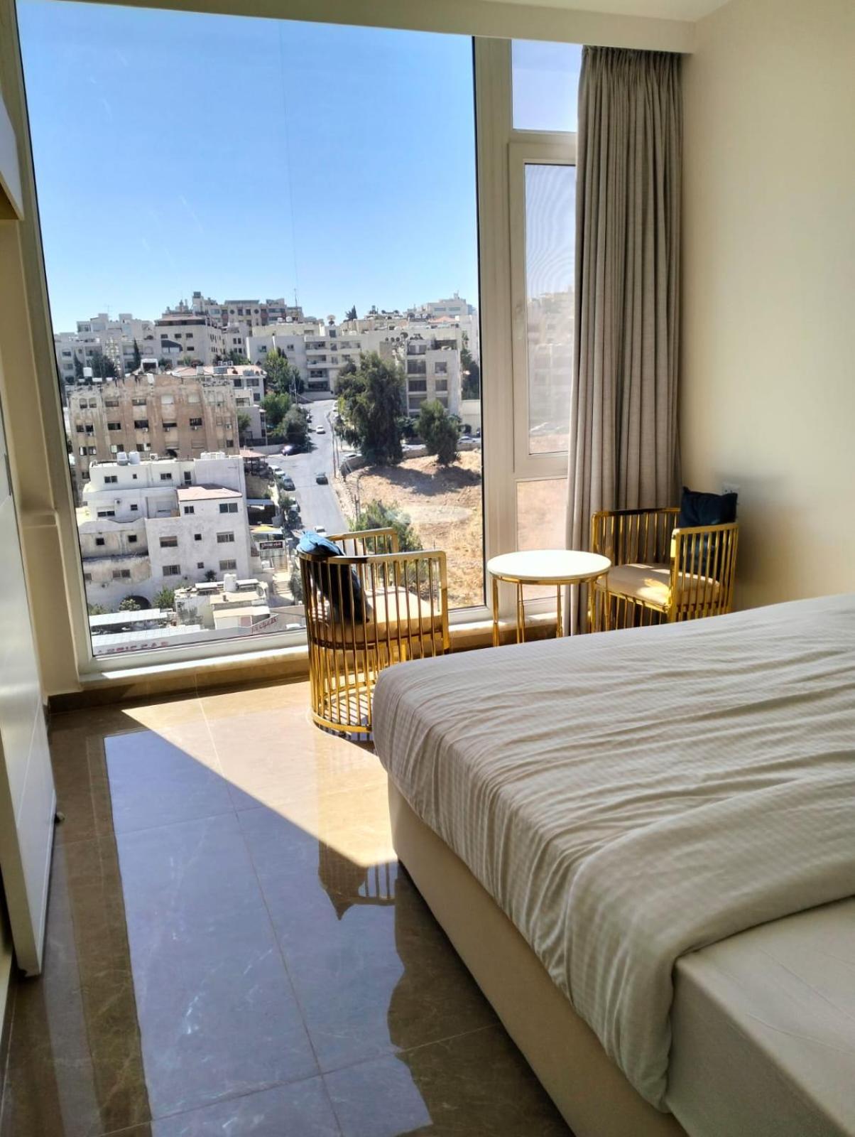 Janty Apartments