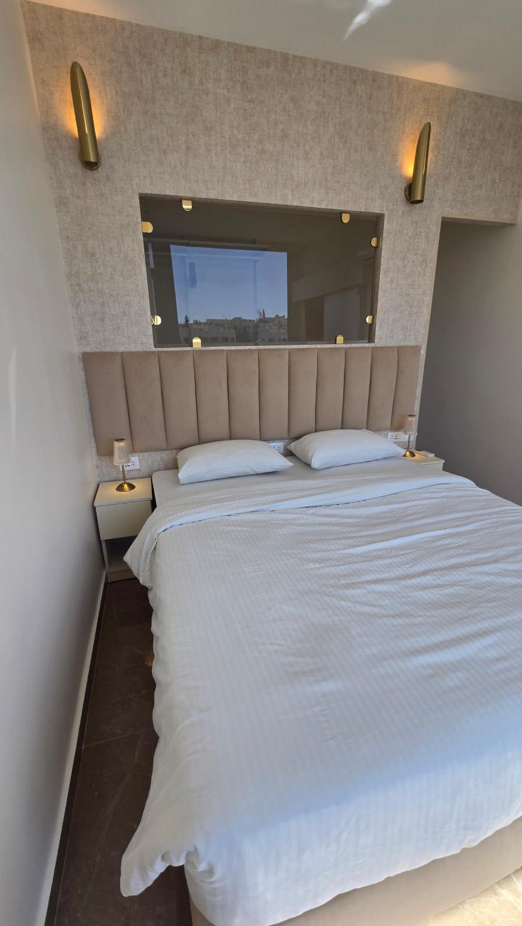Janty Apartments