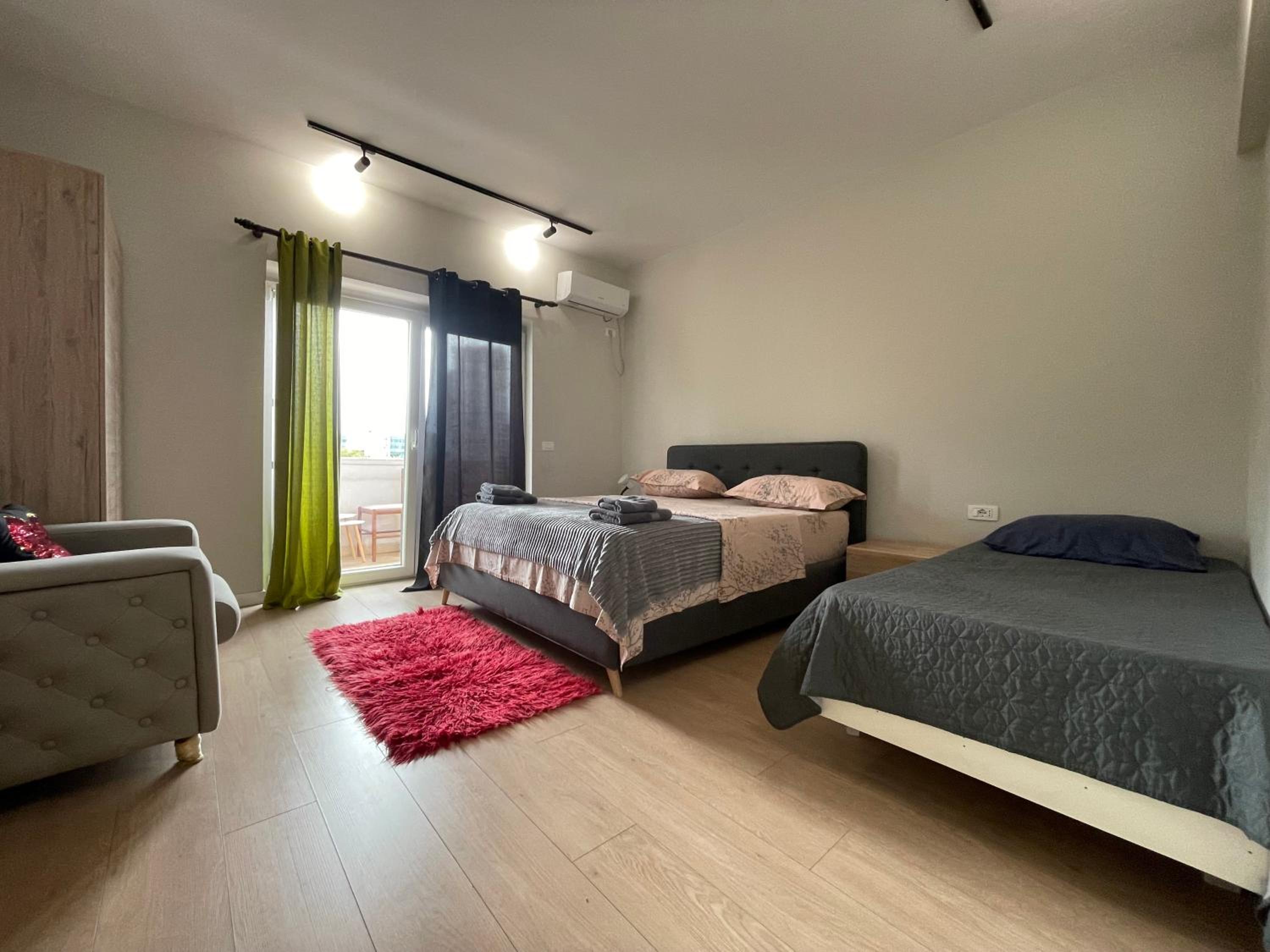 Museum Center One Bedroom App - ENJOY TRAVEL