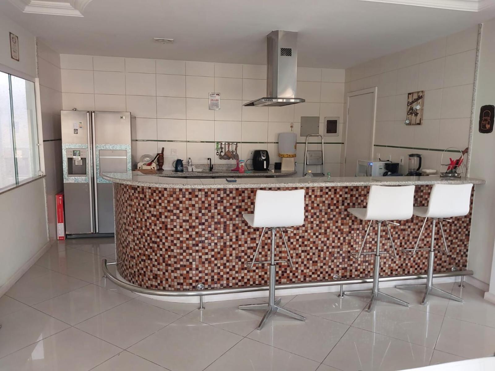 Casa em condomínio com Praia Reservada
