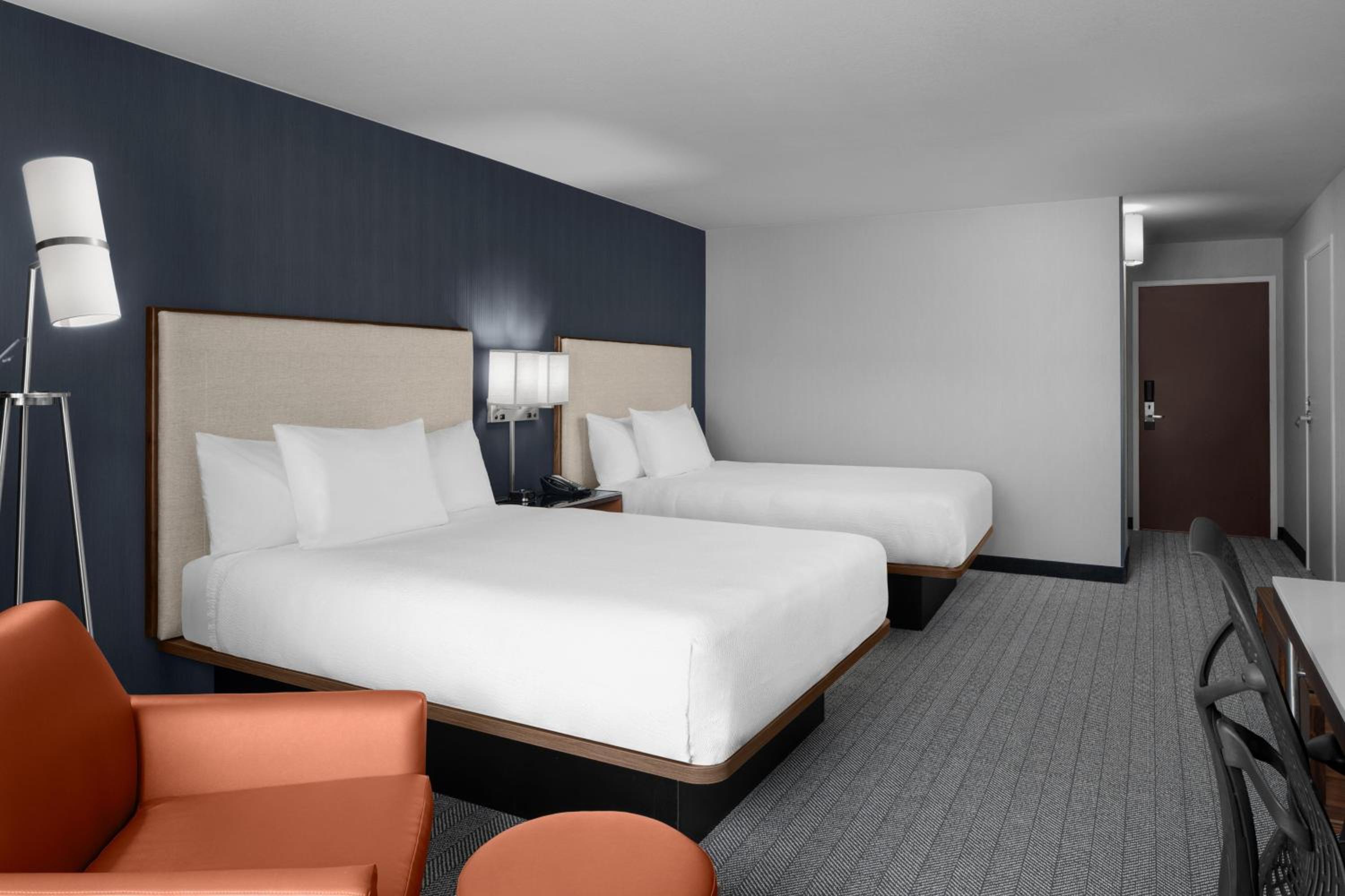 Burbank Vacations - Courtyard Los Angeles Burbank Airport - Property Image 33