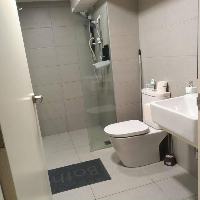 EkoCheras max5pax Romance Retreats #freeparking #netflix #wifi
