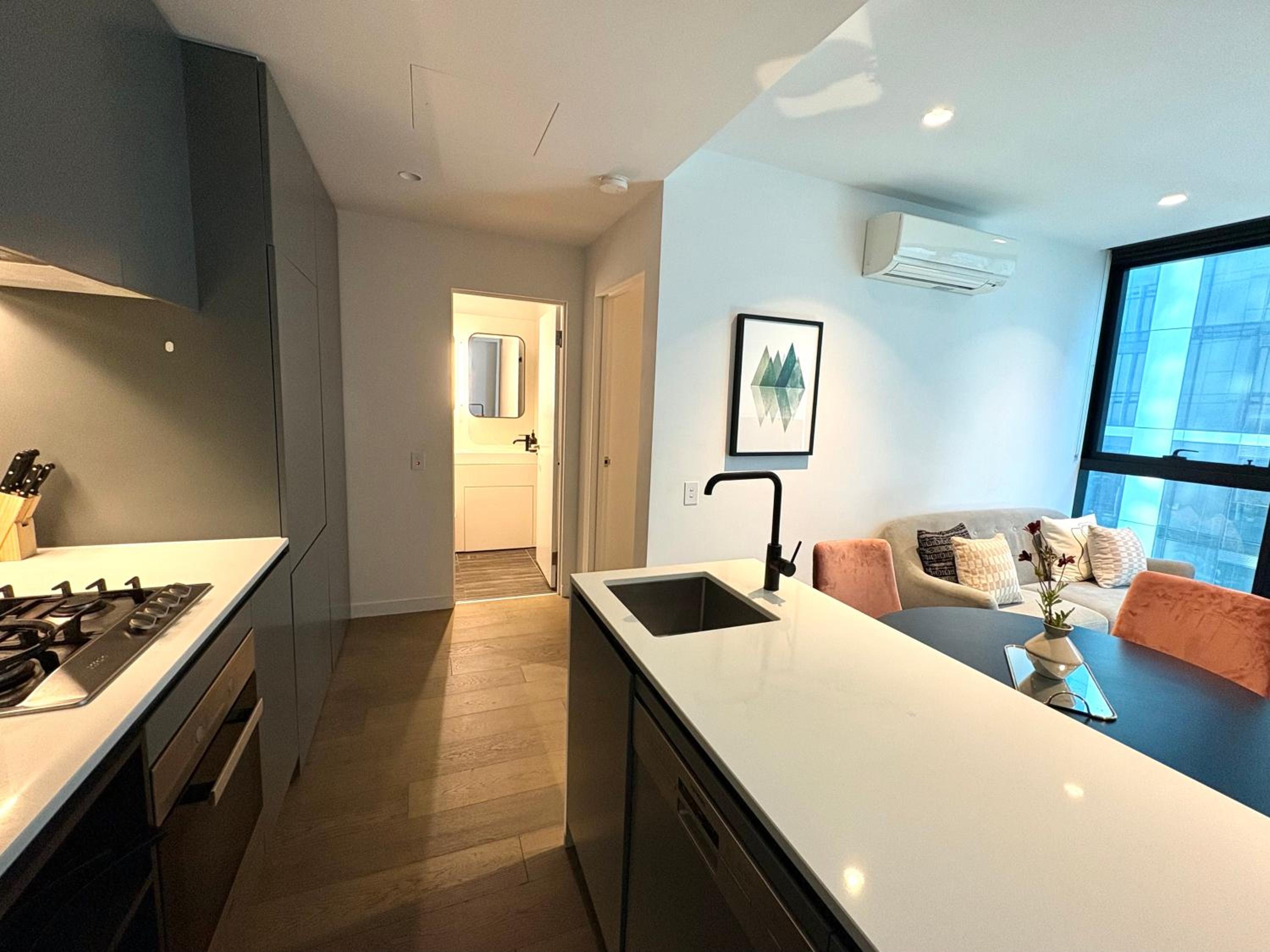 Mega Style Apartments Victoria One