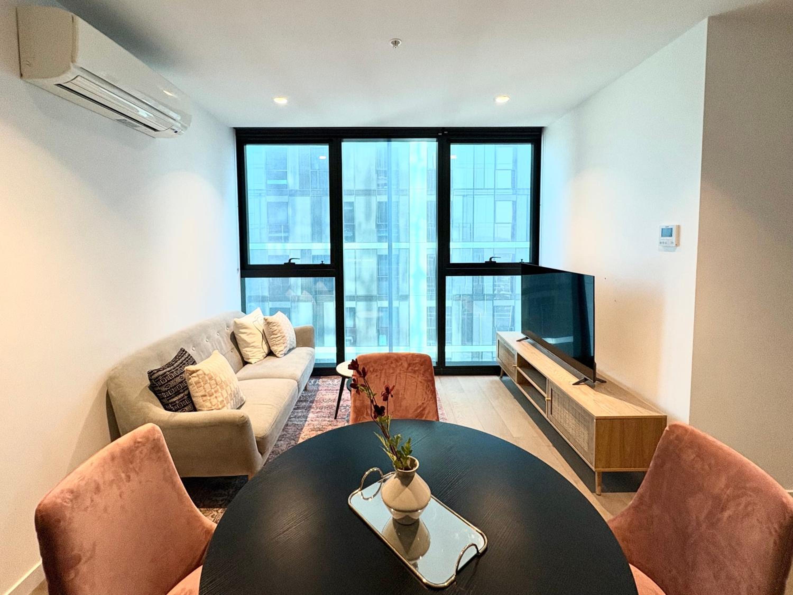 Mega Style Apartments Victoria One