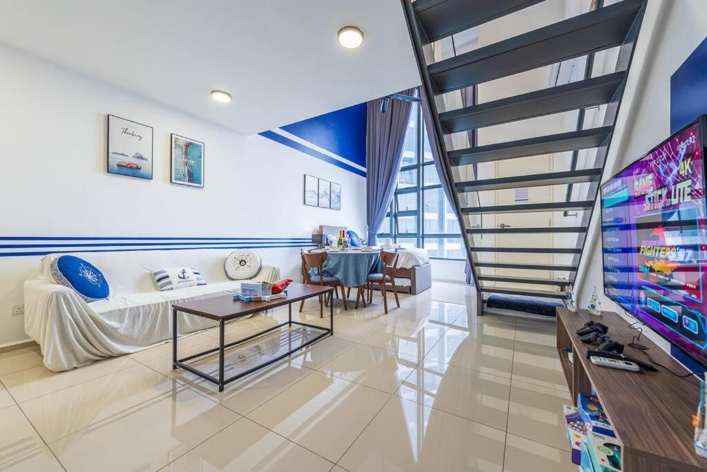 EkoCheras max5pax Romance Retreats #freeparking #netflix #wifi