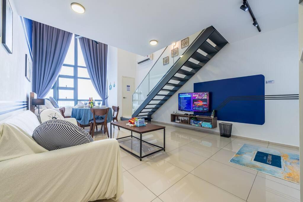 EkoCheras max5pax Romance Retreats #freeparking #netflix #wifi
