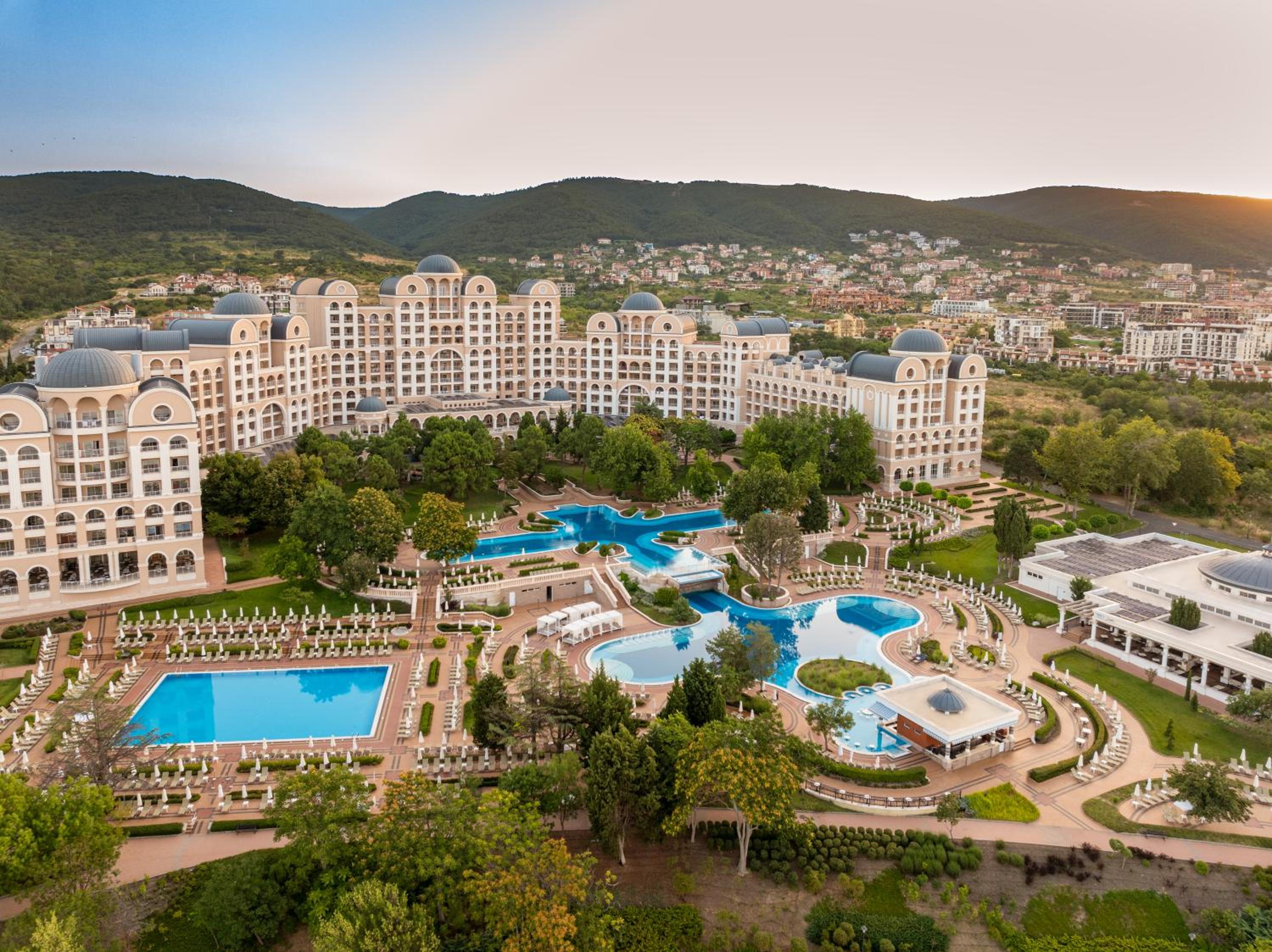 Hotel Dreams Sunny Beach Resort and Spa - Premium All Inclusive - Image 1