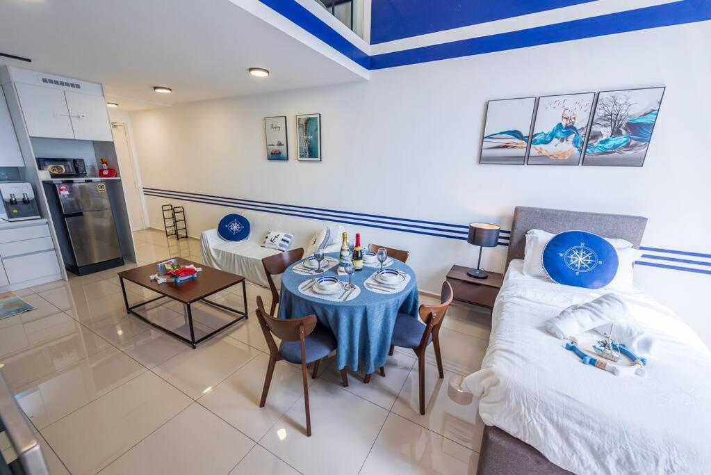 EkoCheras max5pax Romance Retreats #freeparking #netflix #wifi