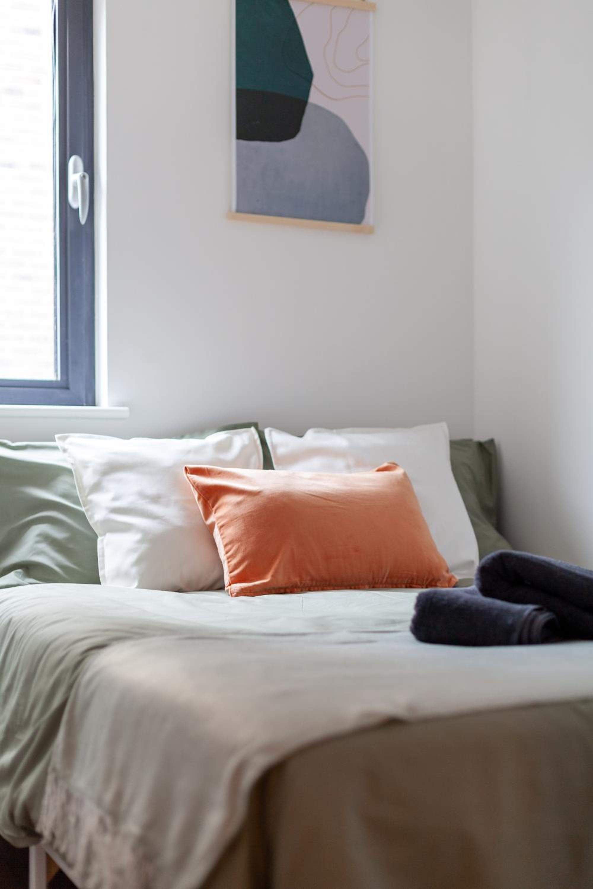Modern 3 Bed & 3 Bathrooms Flat, Hackney Downs