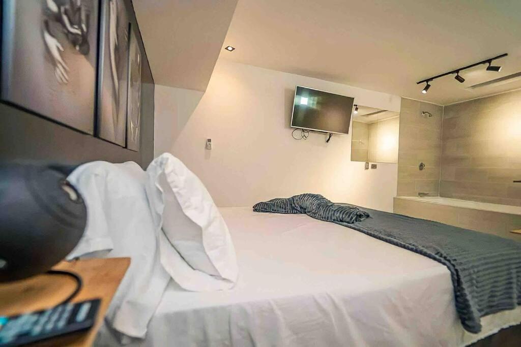 Provenza Apartment l Private Jacuzzi l Guest Friendly