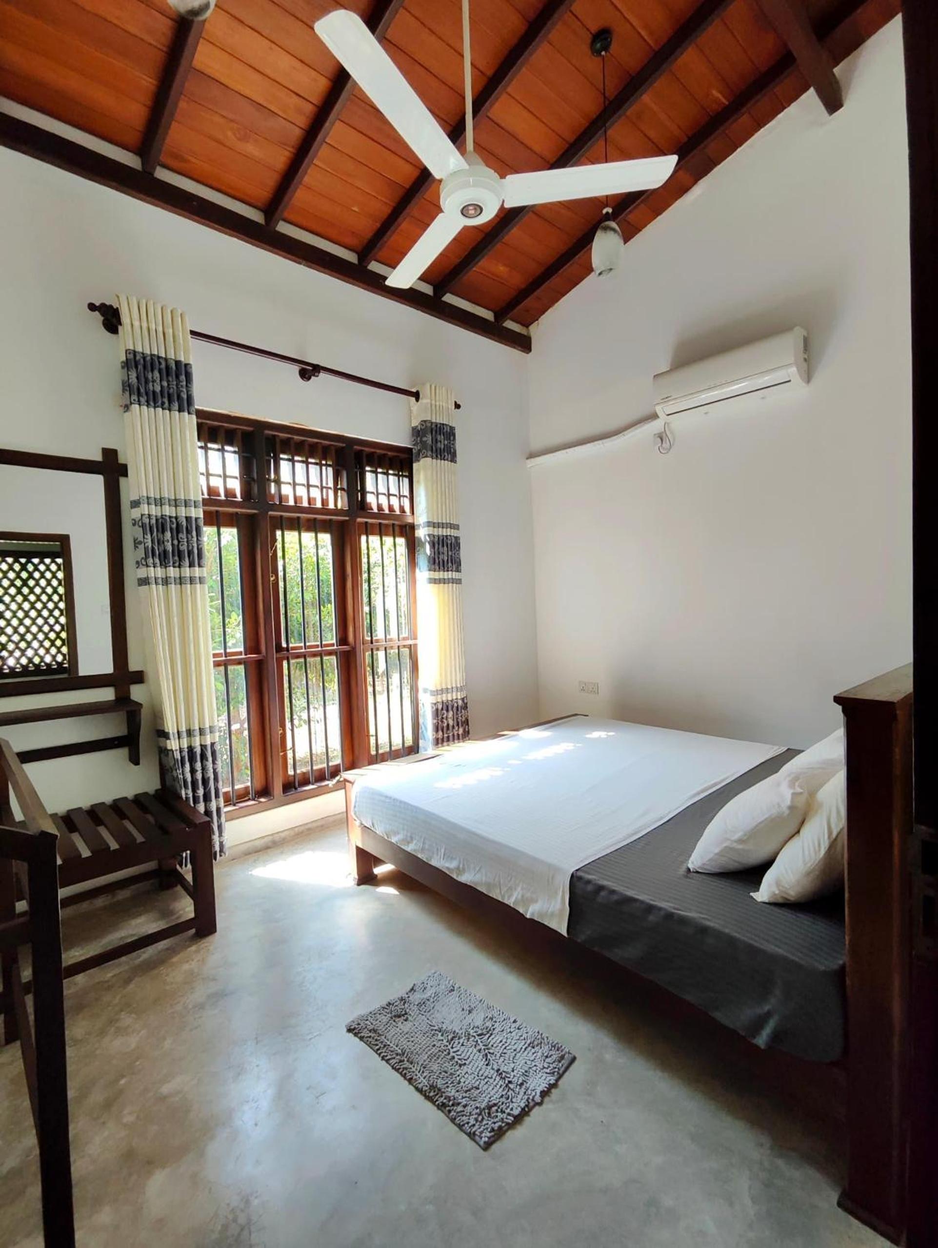 Tropical Paradise Villa in Tangalle view 2