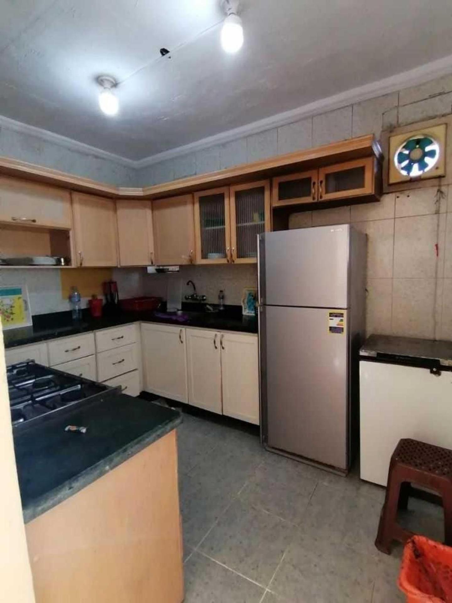 Villa - Sleeps 10 & Free Parking view 5