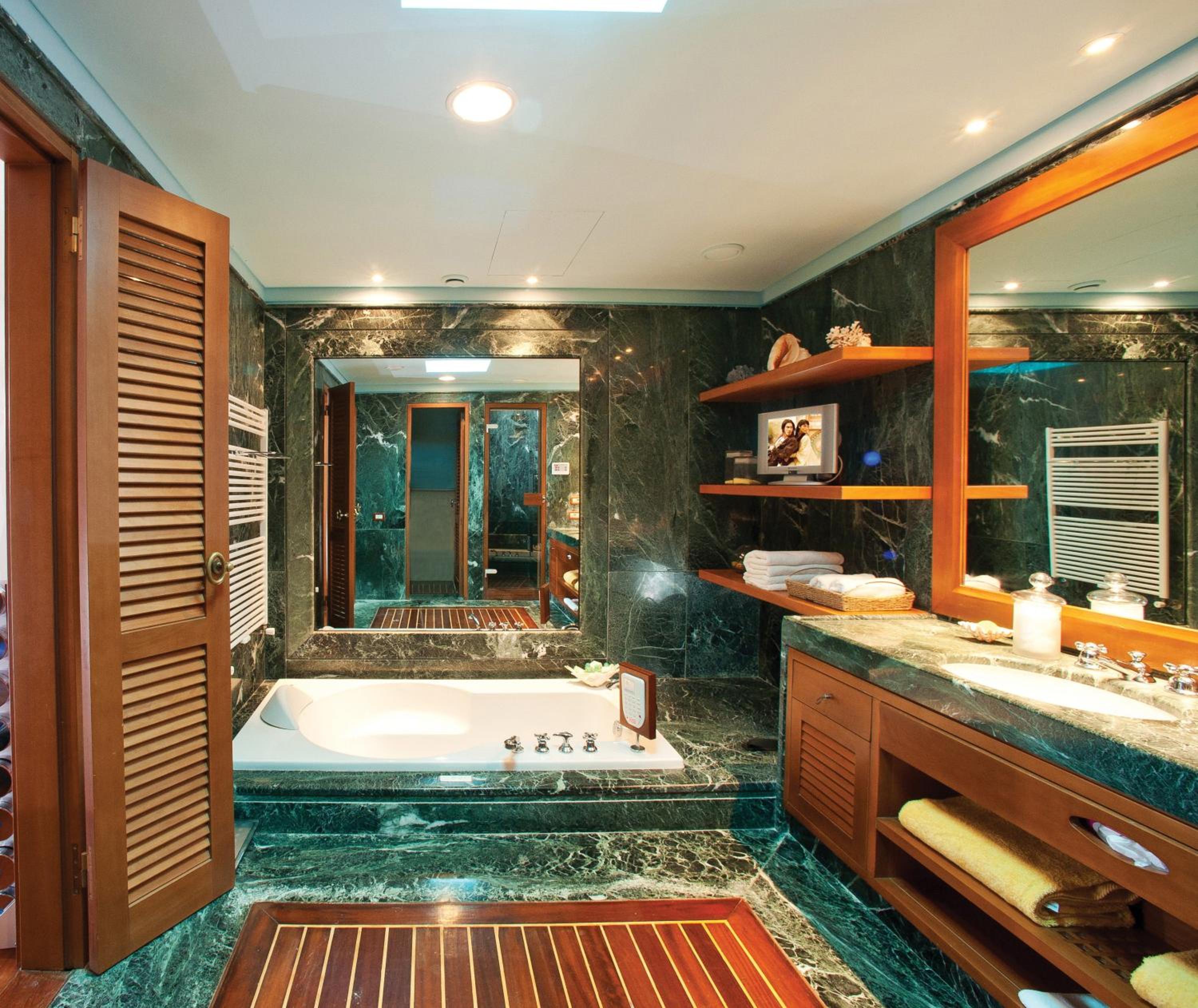 Grand Resort Lagonissi