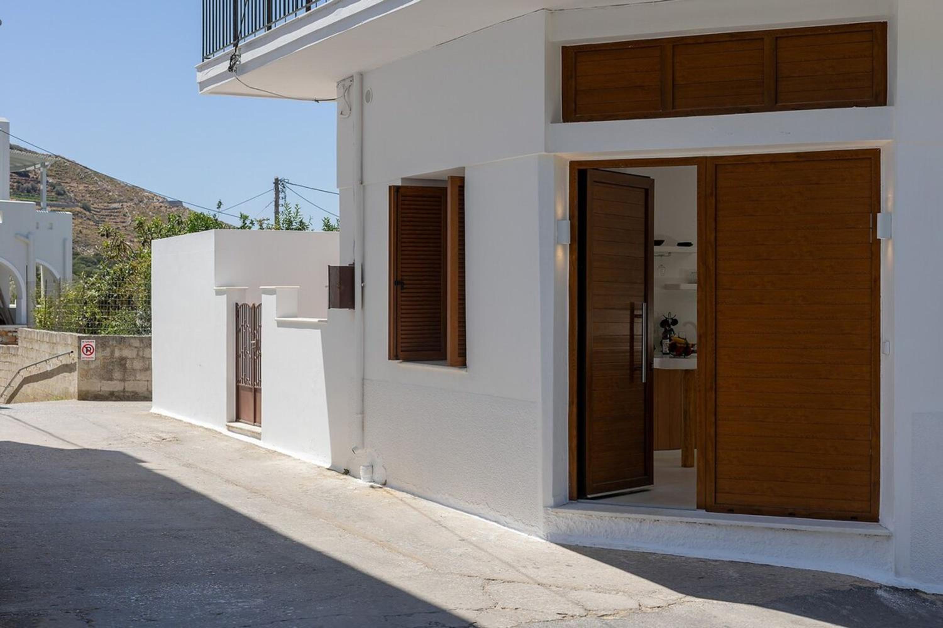 Naxos Boutique Suites Luxury Minimalism in Filoti