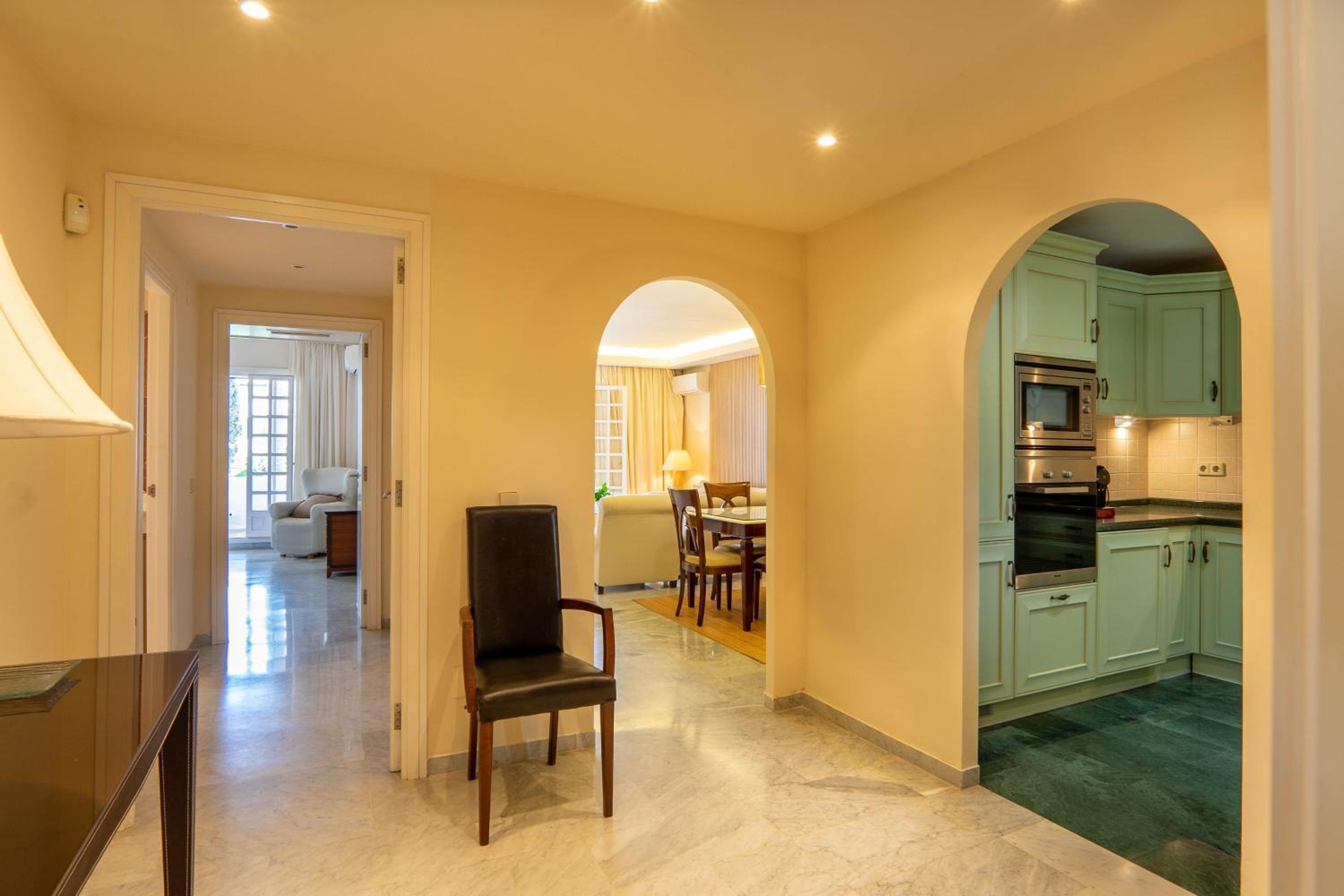 Luxury apartment in Puento Romano
