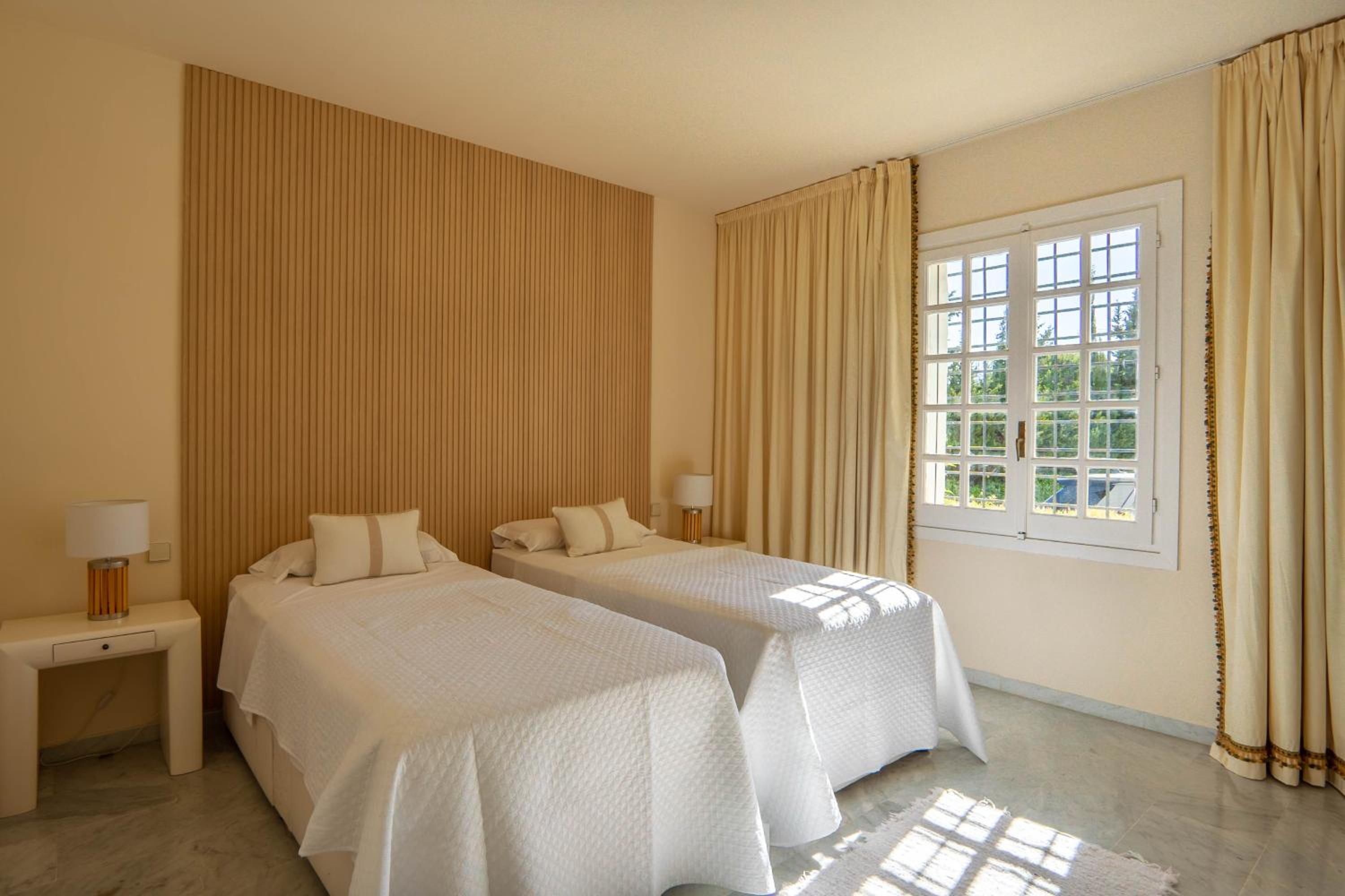 Luxury apartment in Puento Romano