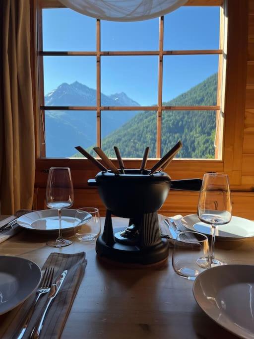 Cosy Ski Chalet in Grimentz