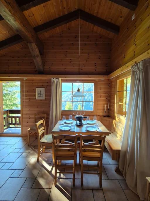 Cosy Ski Chalet in Grimentz