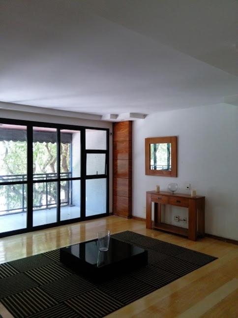 Copacabana Apartment