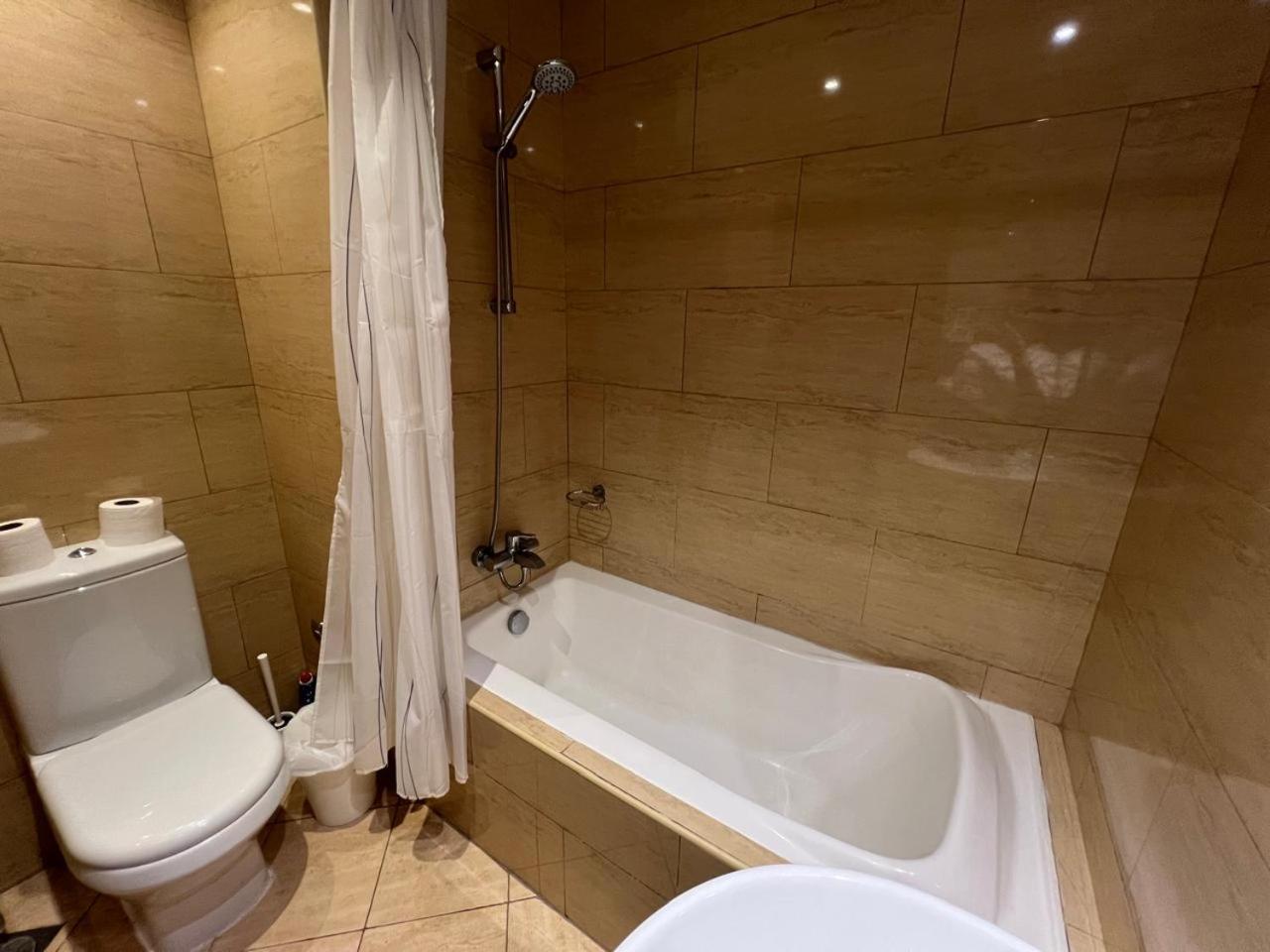 Hala Holiday Homes - Al Hamra Village, RAK, photo 77