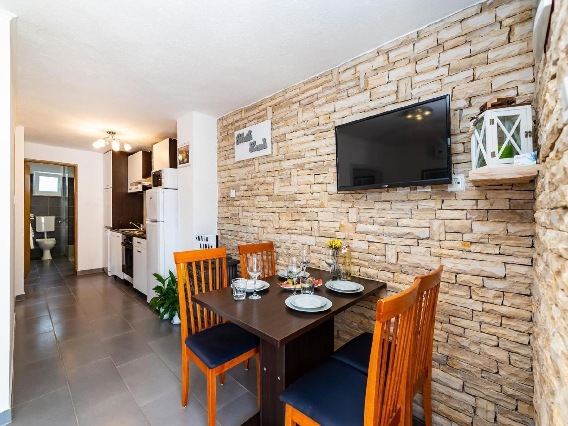 Ferienwohnung für 4 Personen ca 60 qm in Maslenica, Dalmatien Norddalmatien