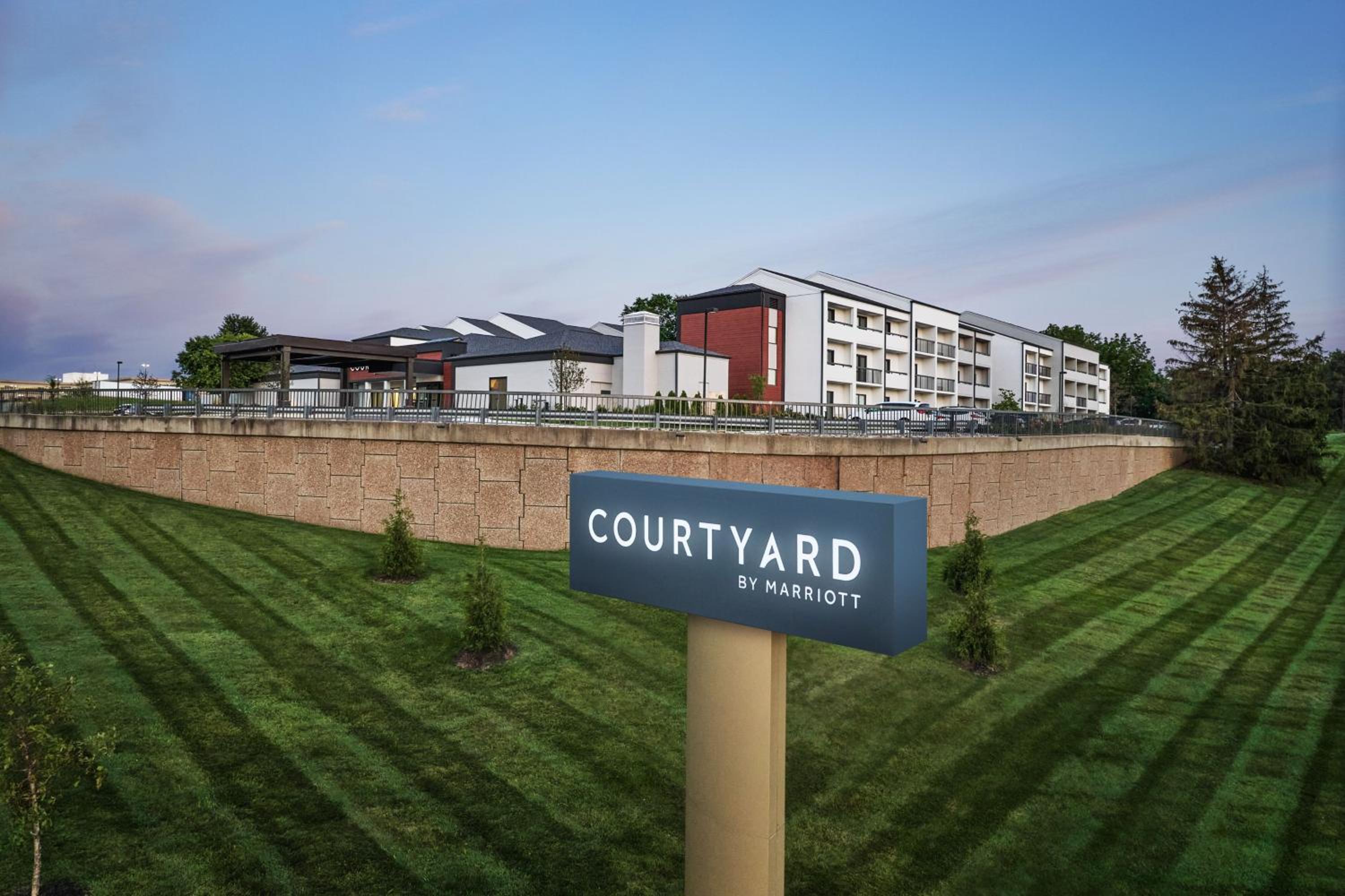 Courtyard Kansas City Overland Park/Metcalf, South of College Boulevard - Property Image 32