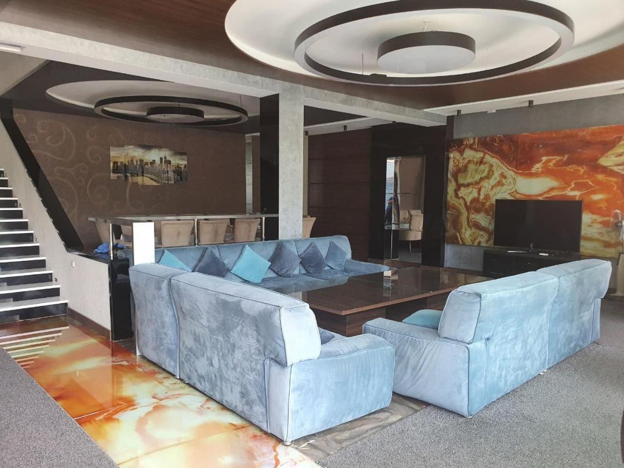 Villa 7