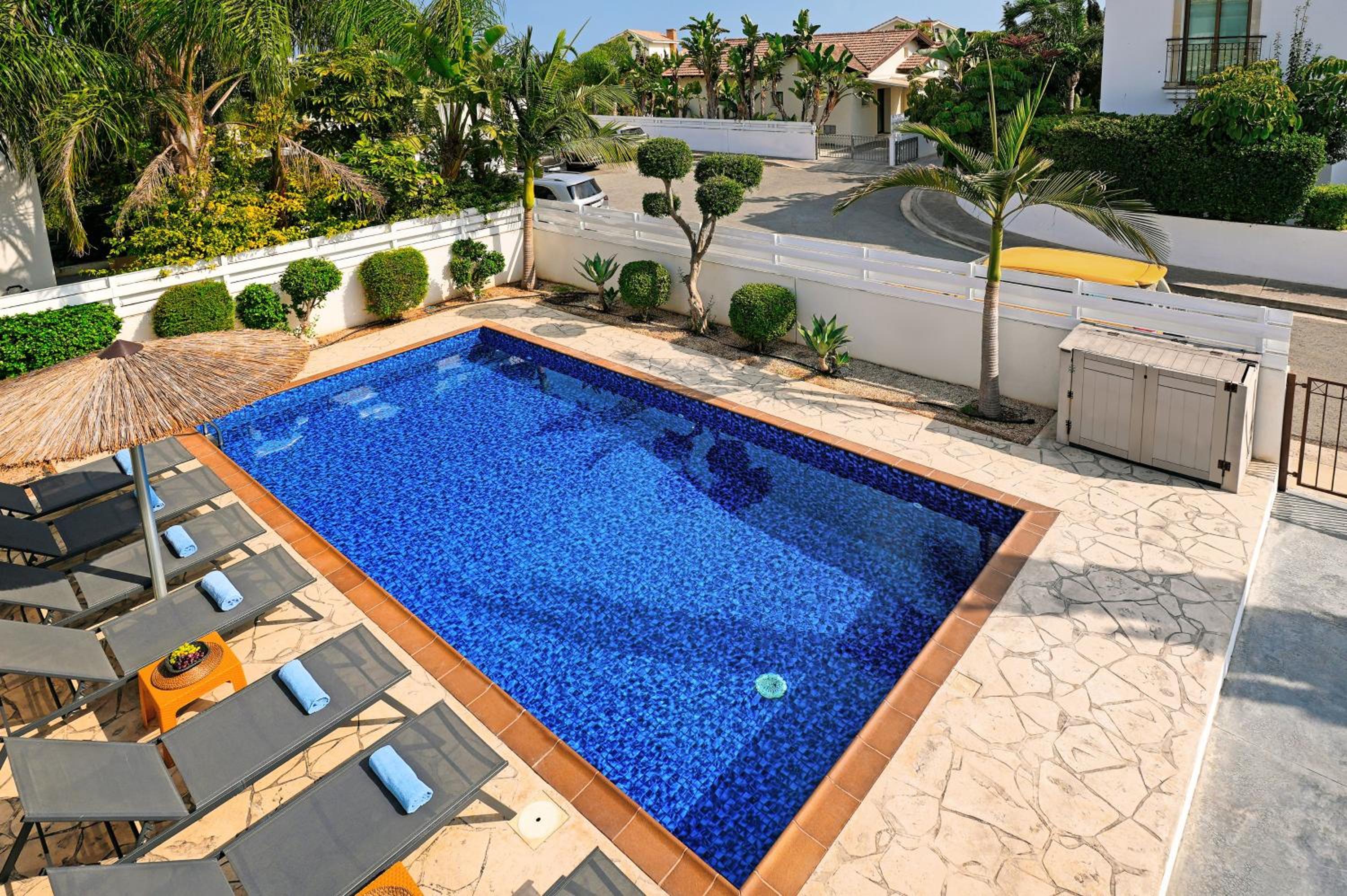 Villa Evia - Walking to Med Sea