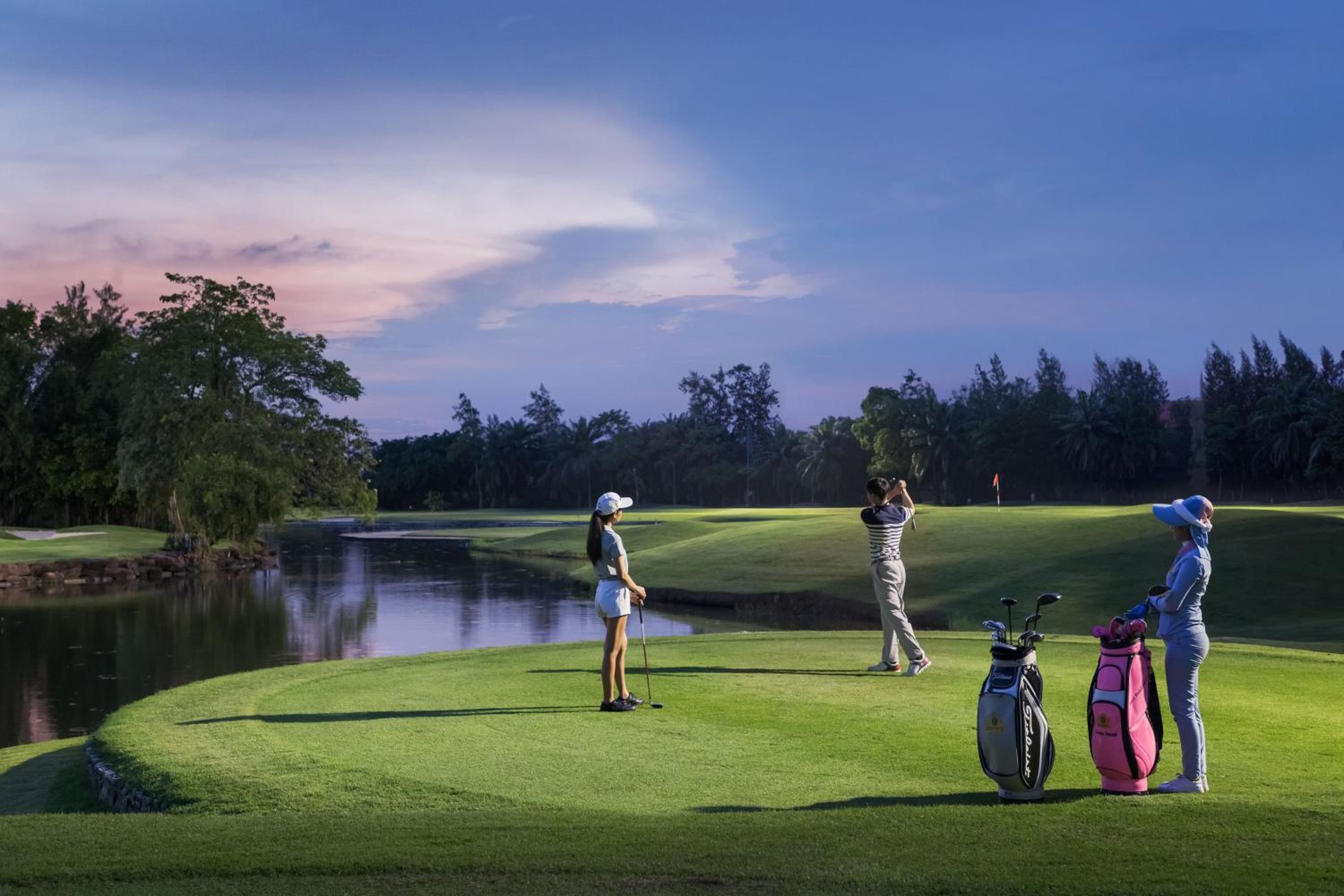 Hilton Bangkok Suvarnabhumi Golf Resort & Spa