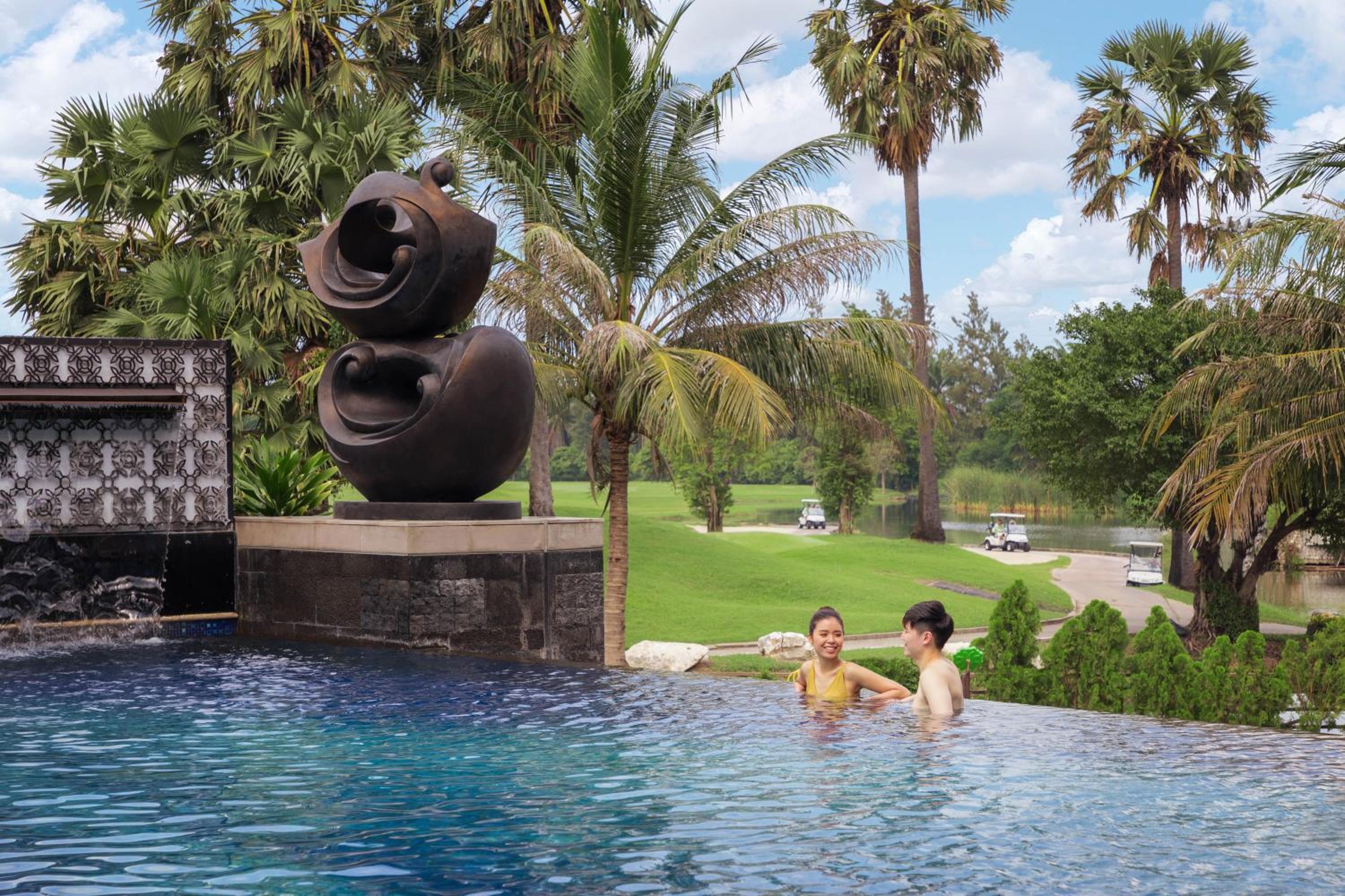 Hilton Bangkok Suvarnabhumi Golf Resort & Spa