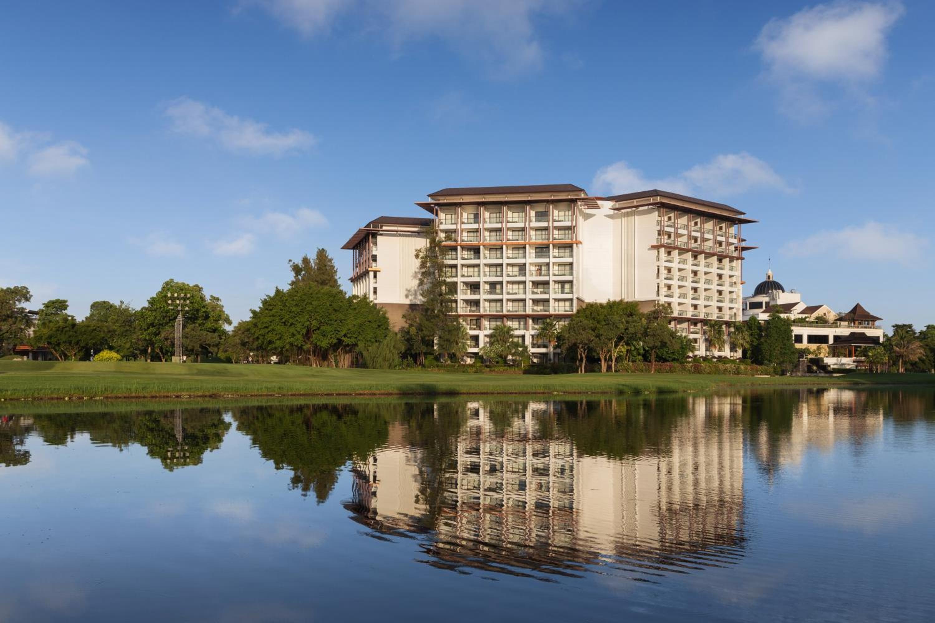 Hilton Bangkok Suvarnabhumi Golf Resort & Spa