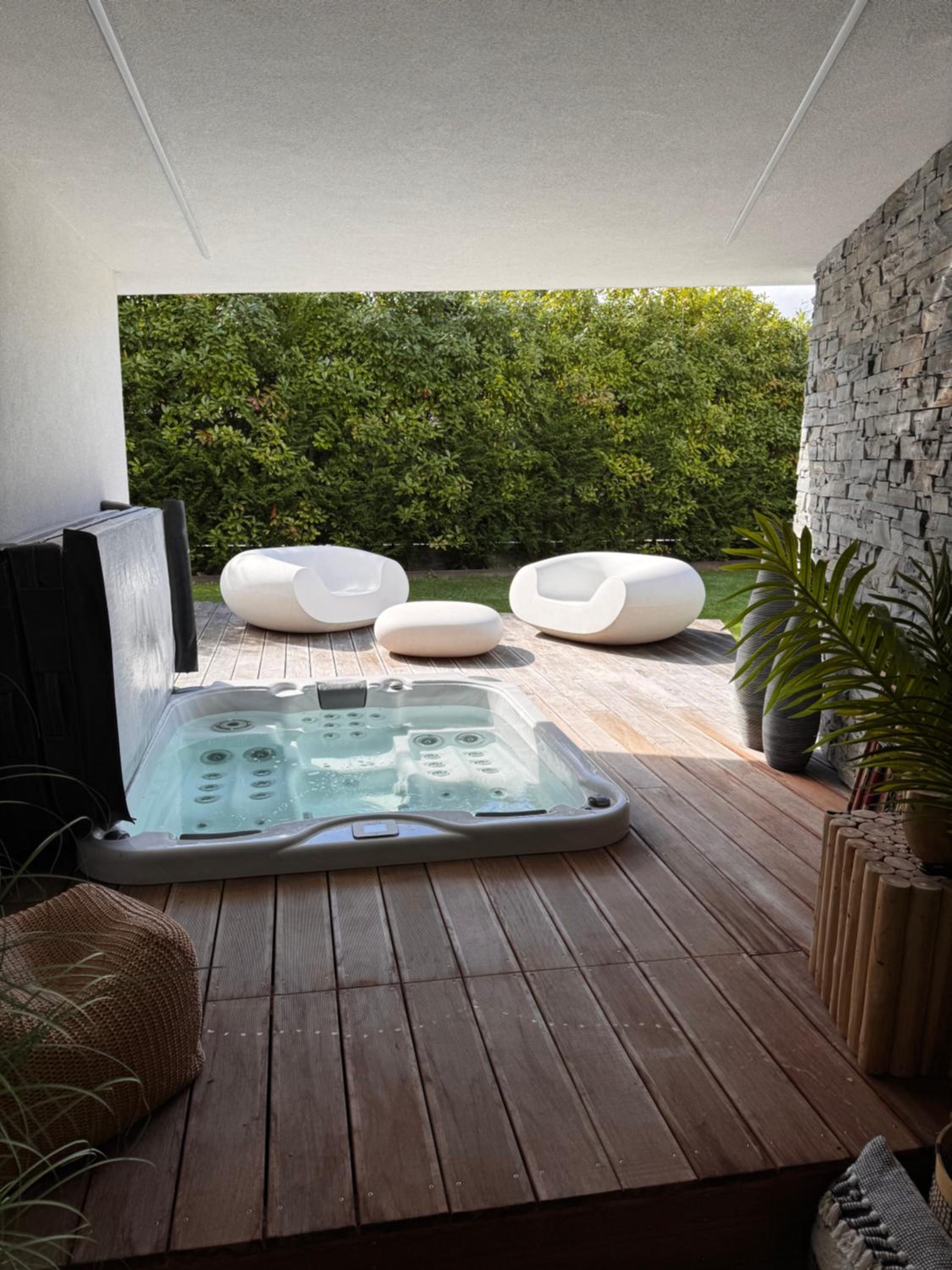 La Riviera