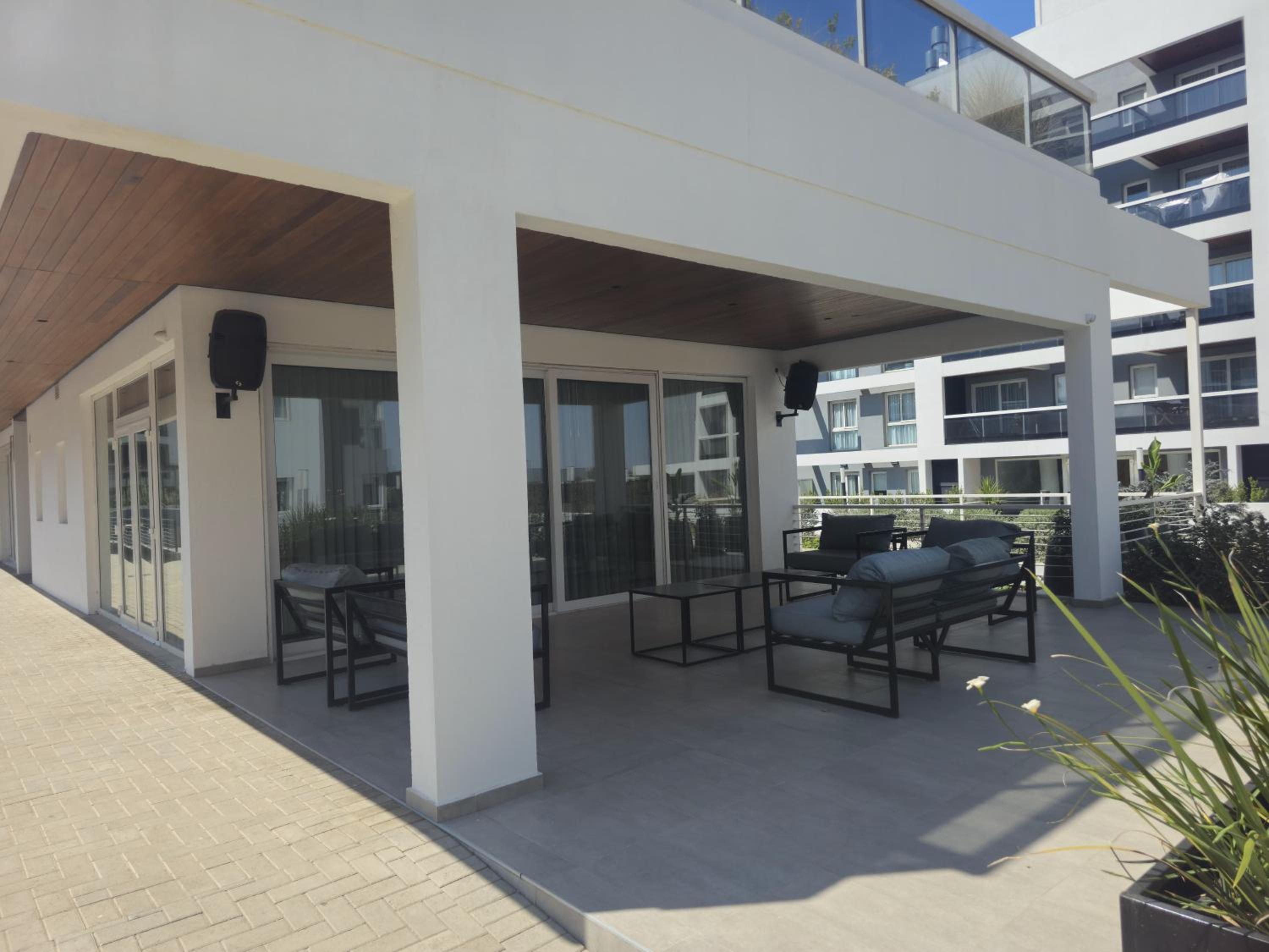 Depto entero 1 dormitorio zona chateau