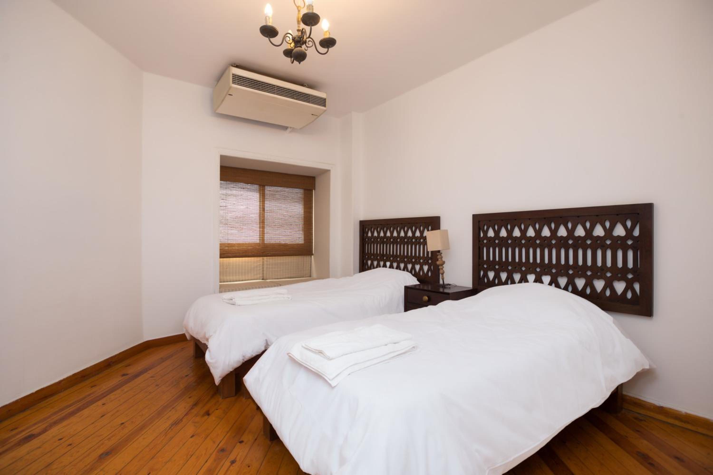 Almond Apartment