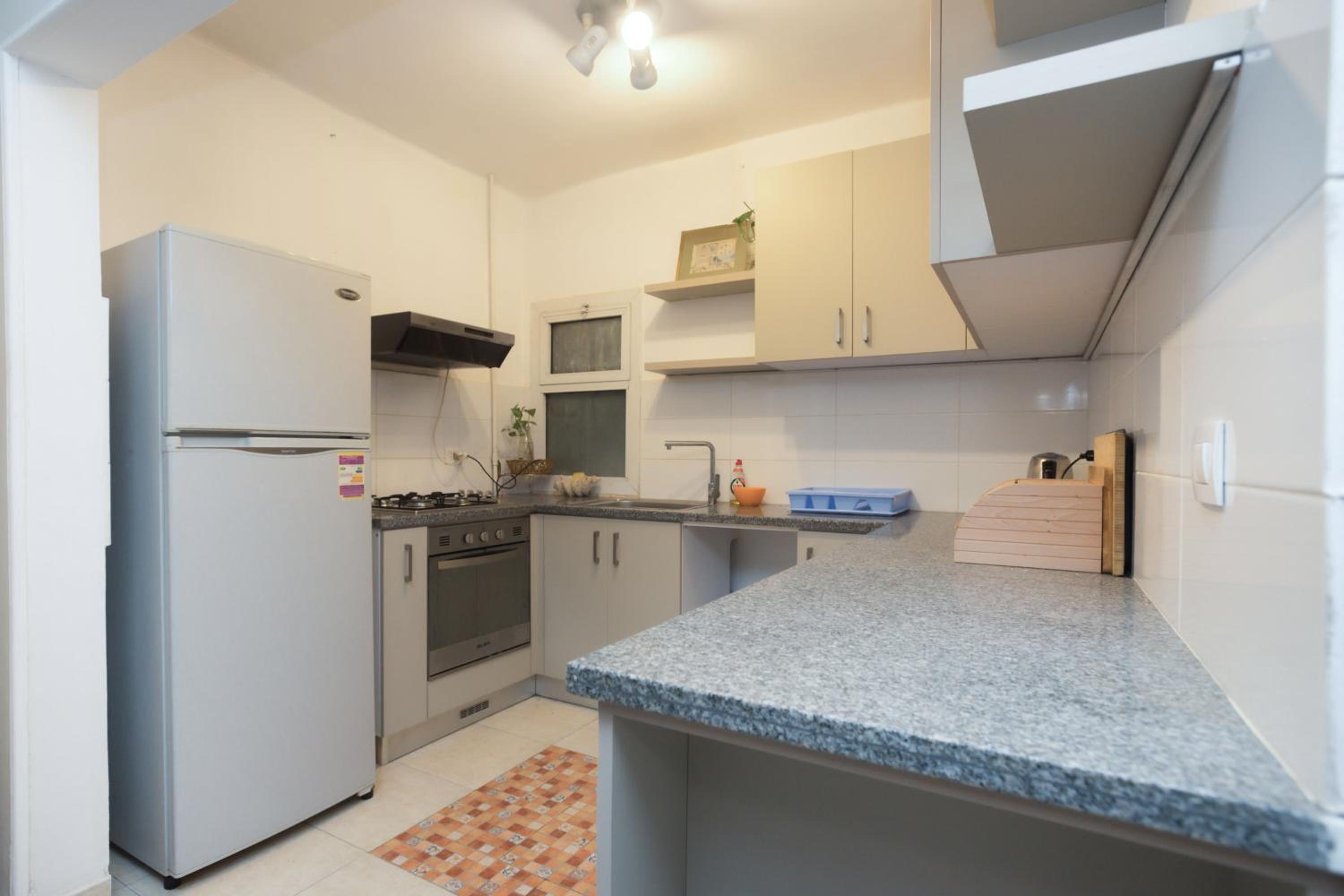Almond Apartment