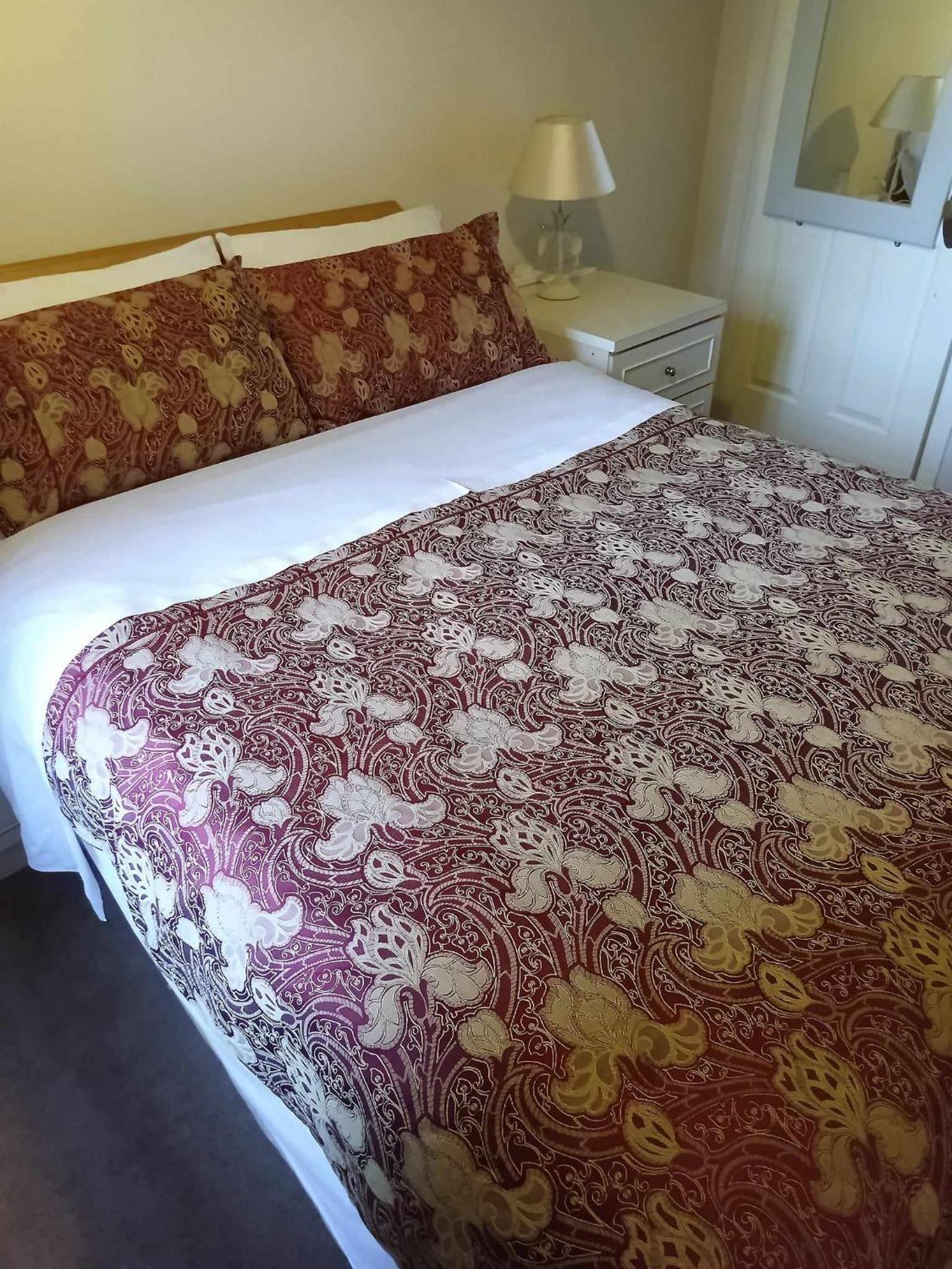 Pinewood Lodge Guest House — 2