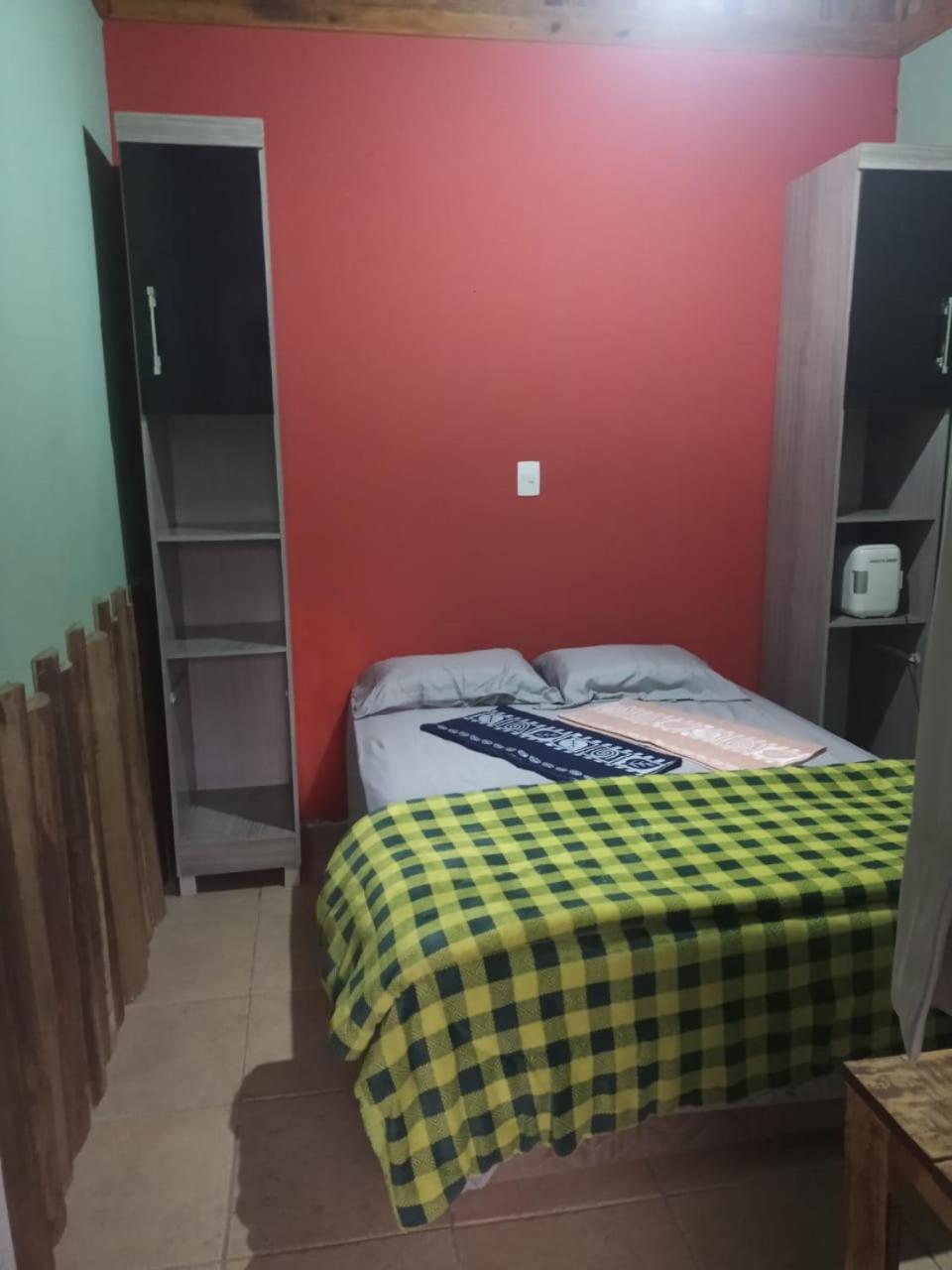 Sitio Tertulia Chalés e Cachoeira