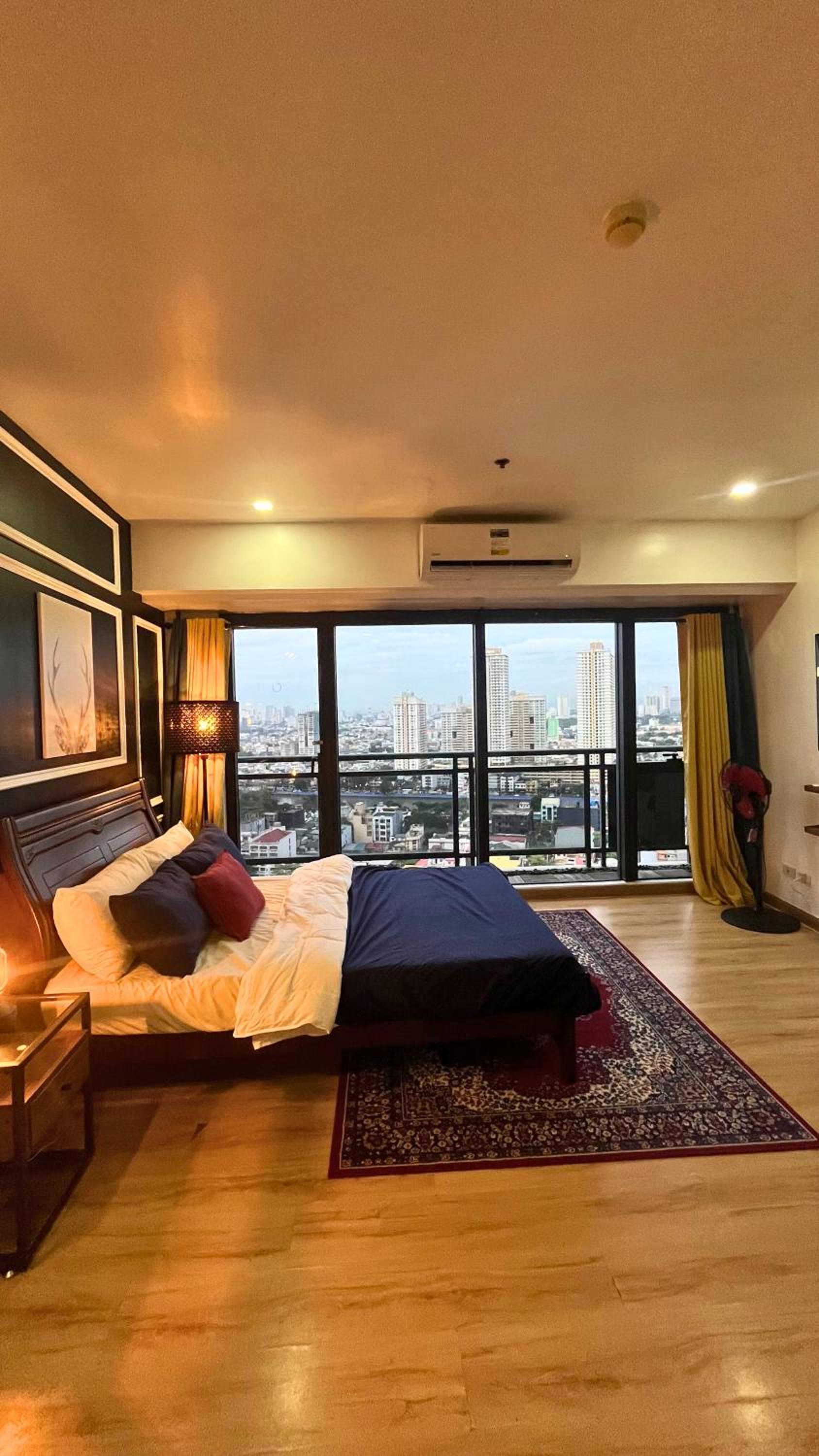 Premium Luxe Studio near Rockwell with City View & Access to Pool,Gym,Sauna,GameRoom view 3