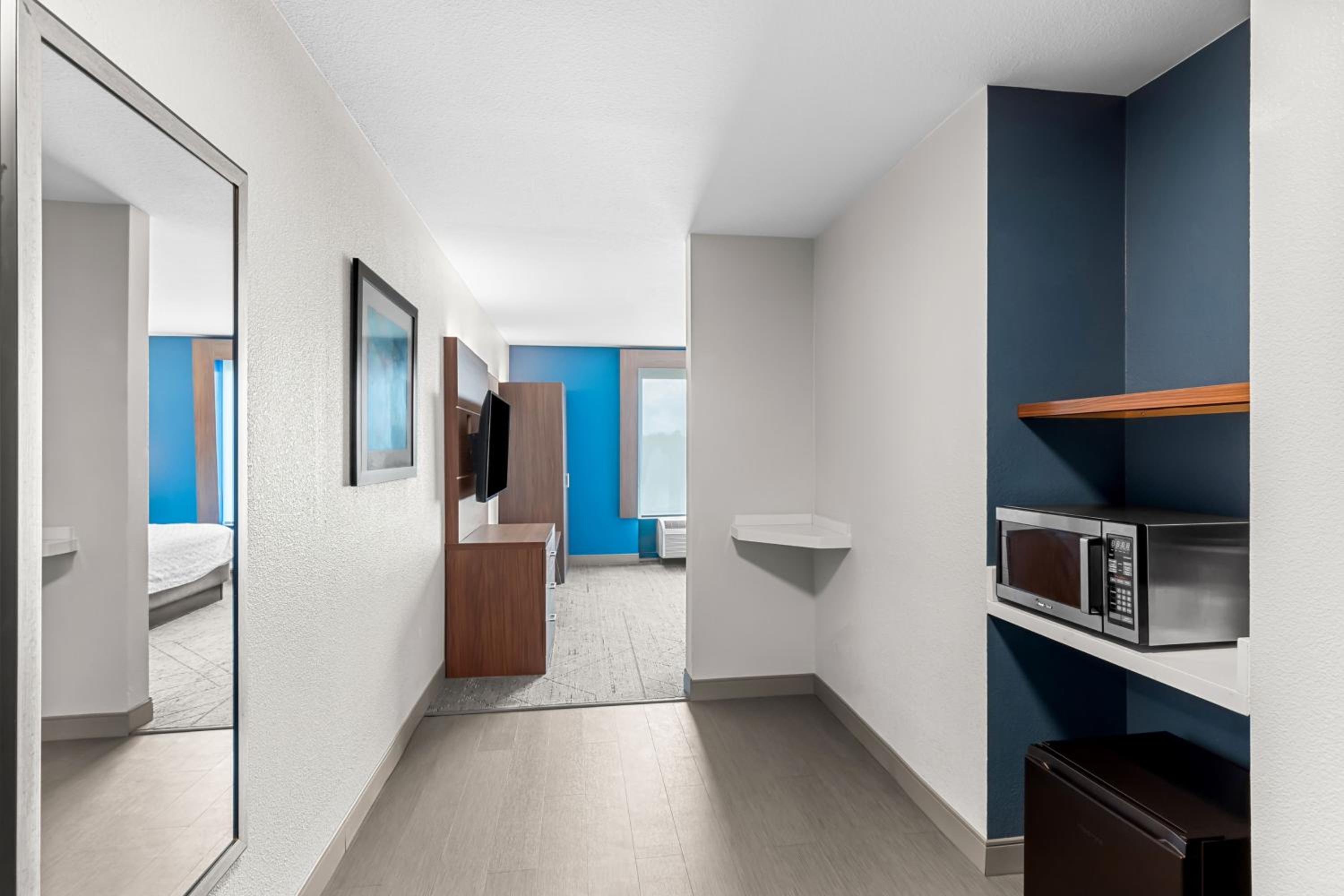 Holiday Inn Express Suites Austin SW - Sunset Valley, and IHG Hotel - Property Image 61