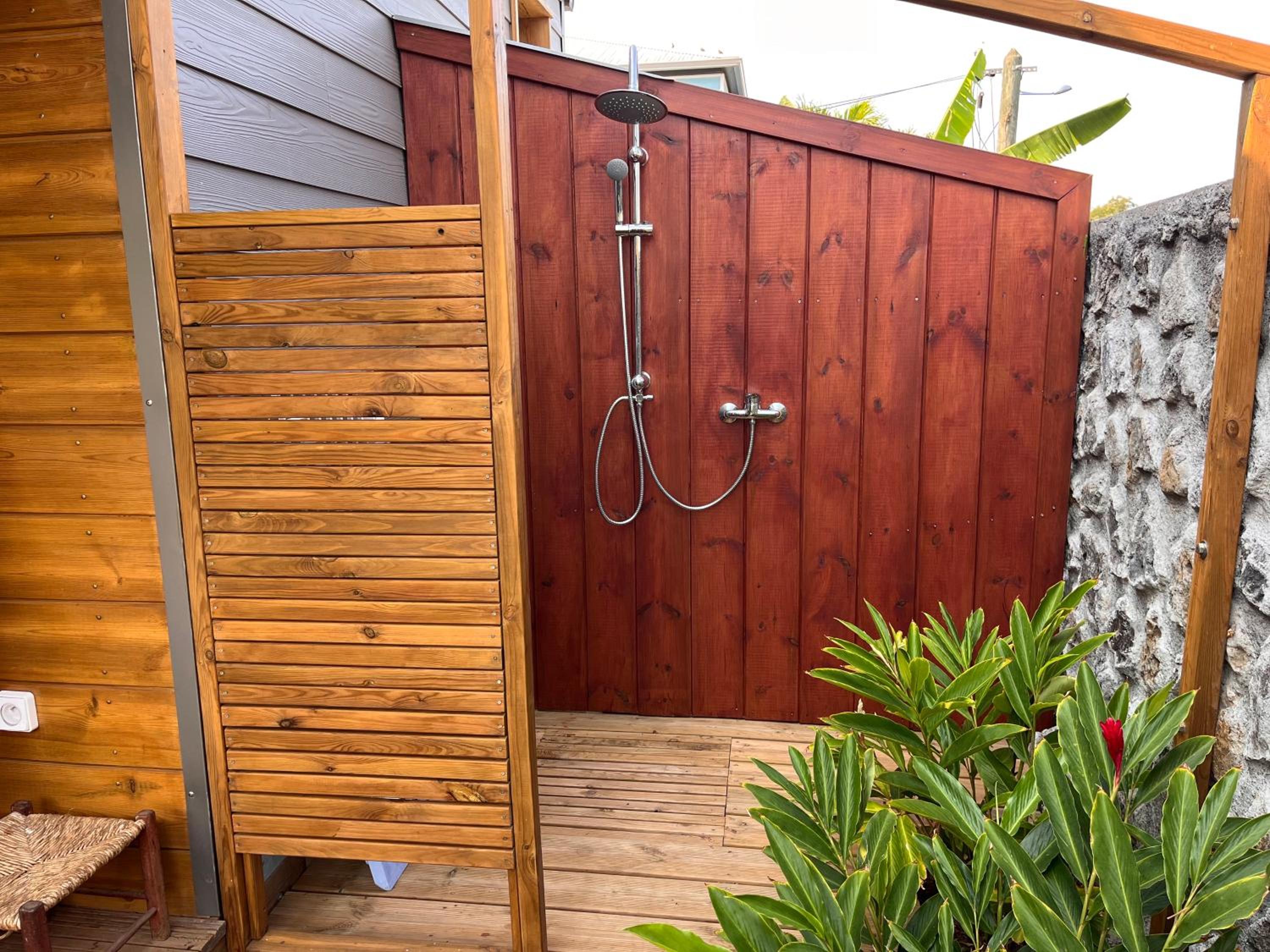 bungalow leu gadiamb