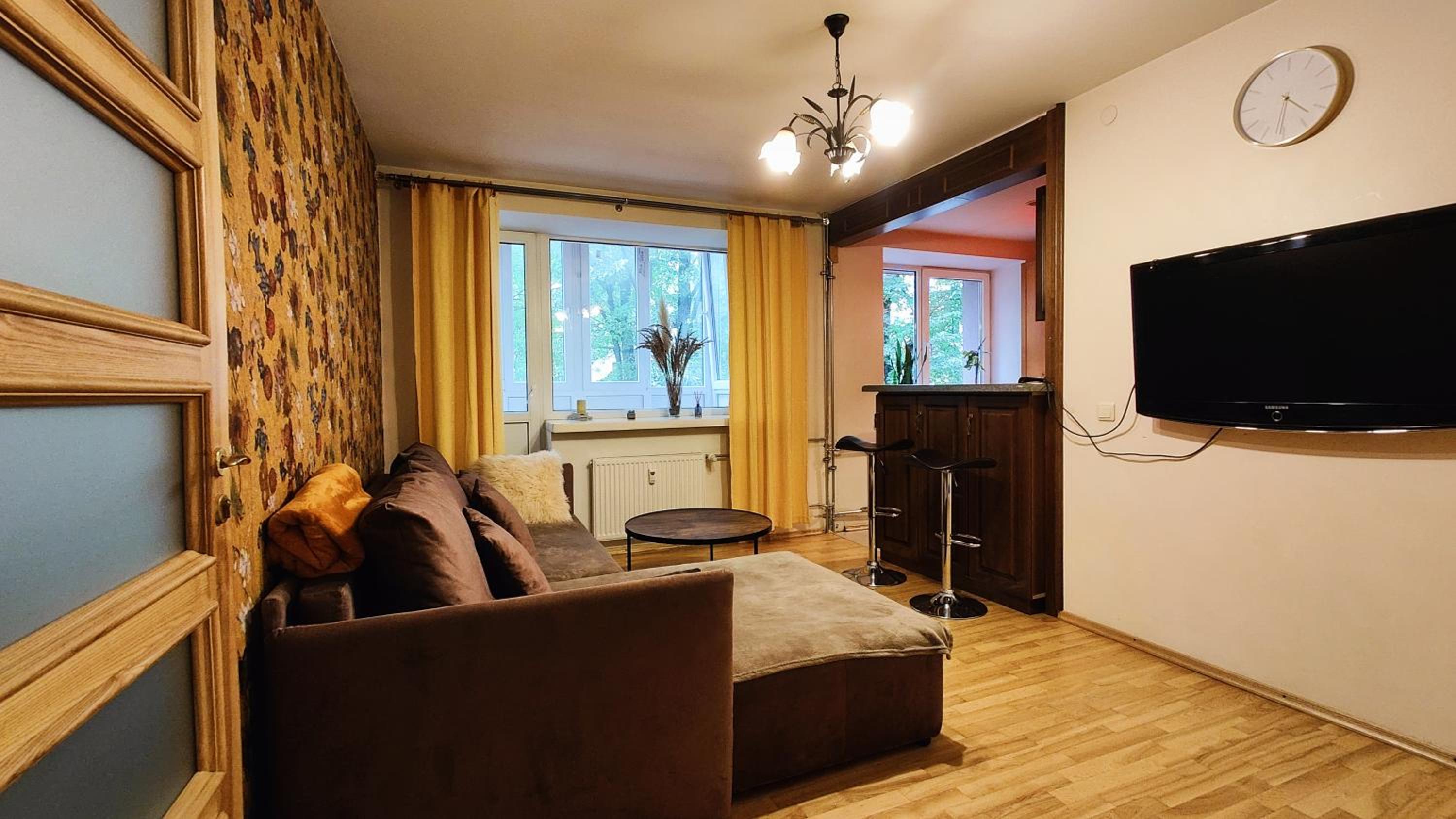 City apartment by the Park view 2