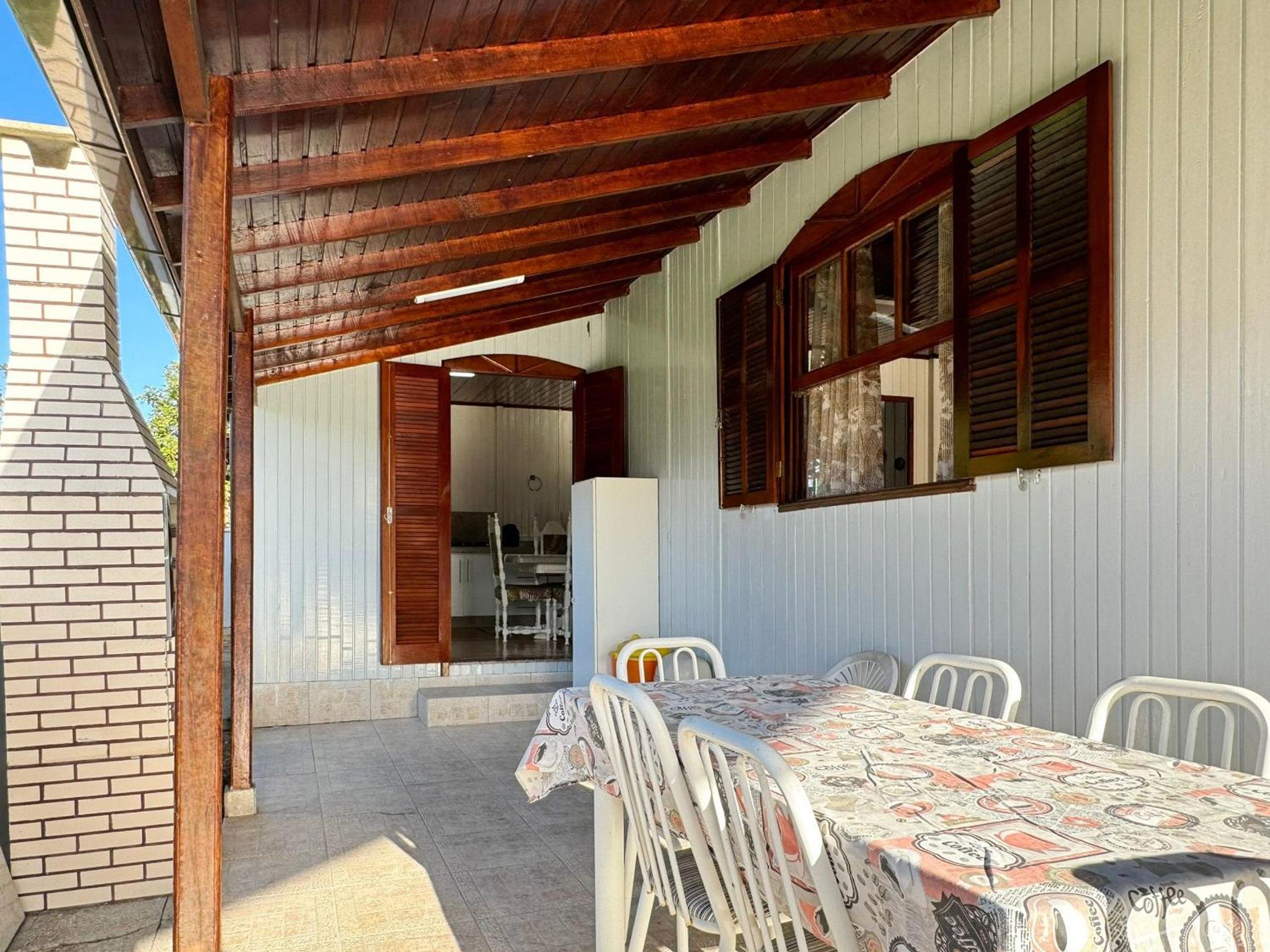 Casa Aconchegante na Lagoa de Ibiraquera - IMB003