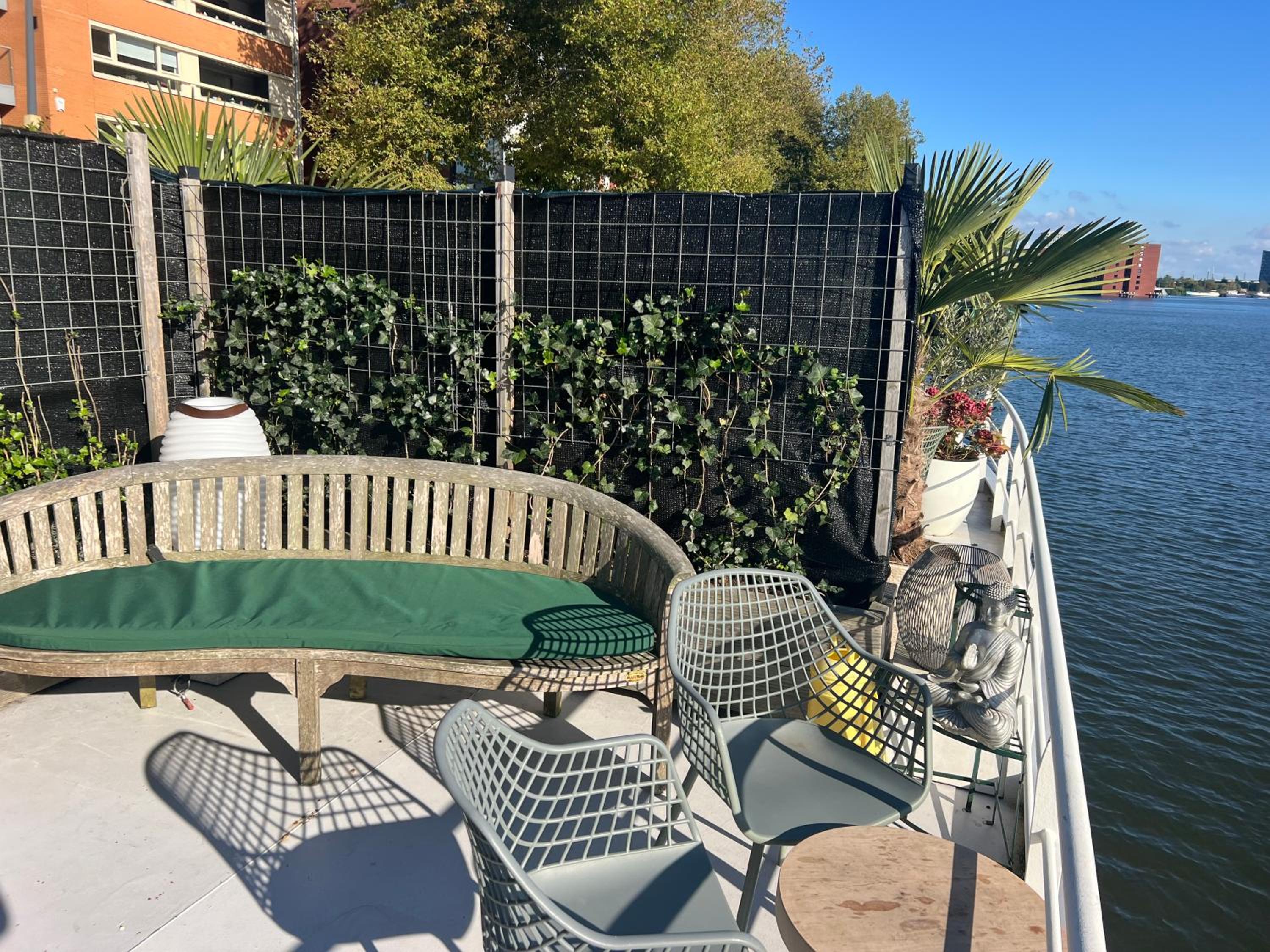 Stunning boat with a view