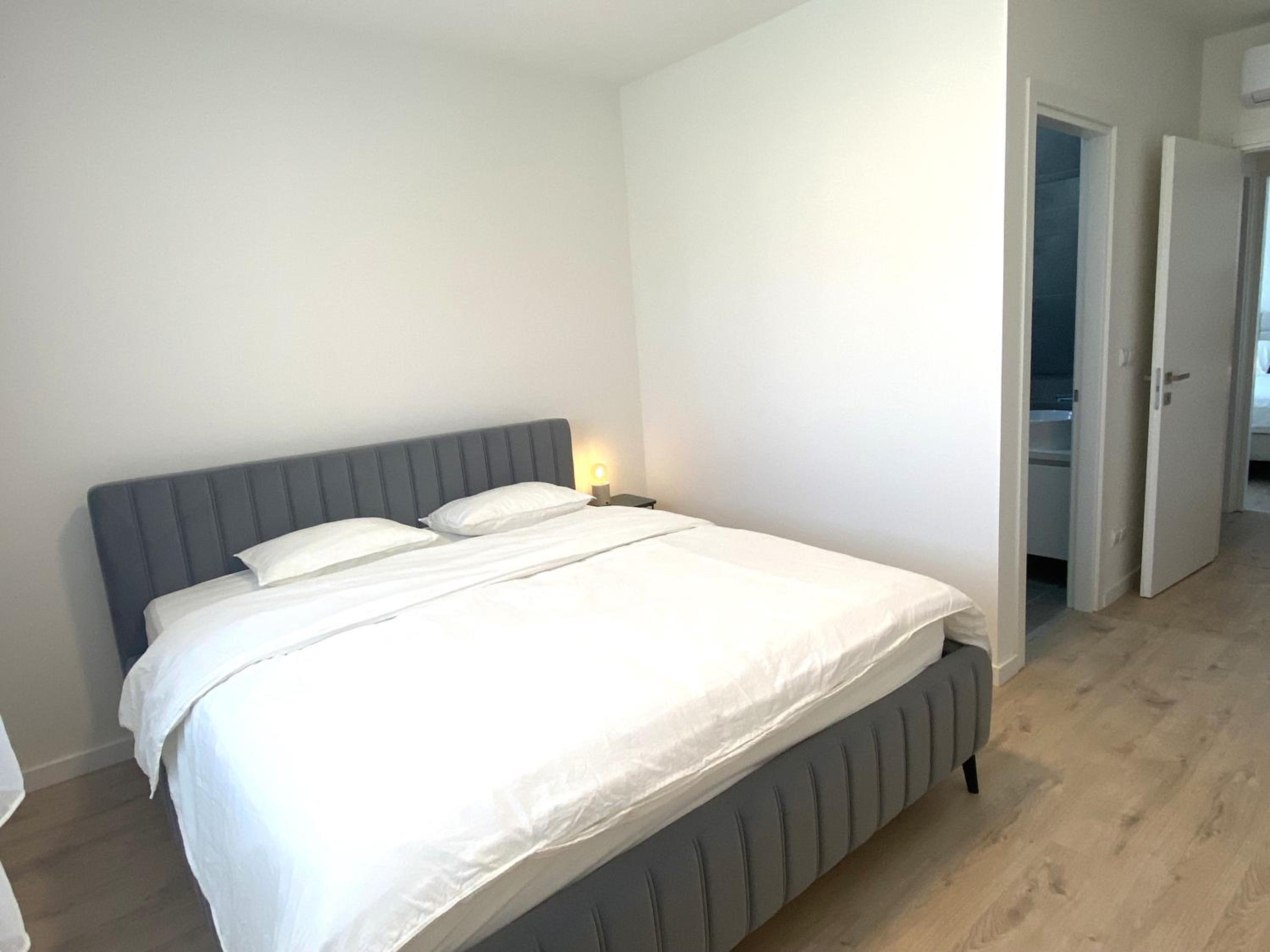 Sunset Gardens - Holiday Apartments