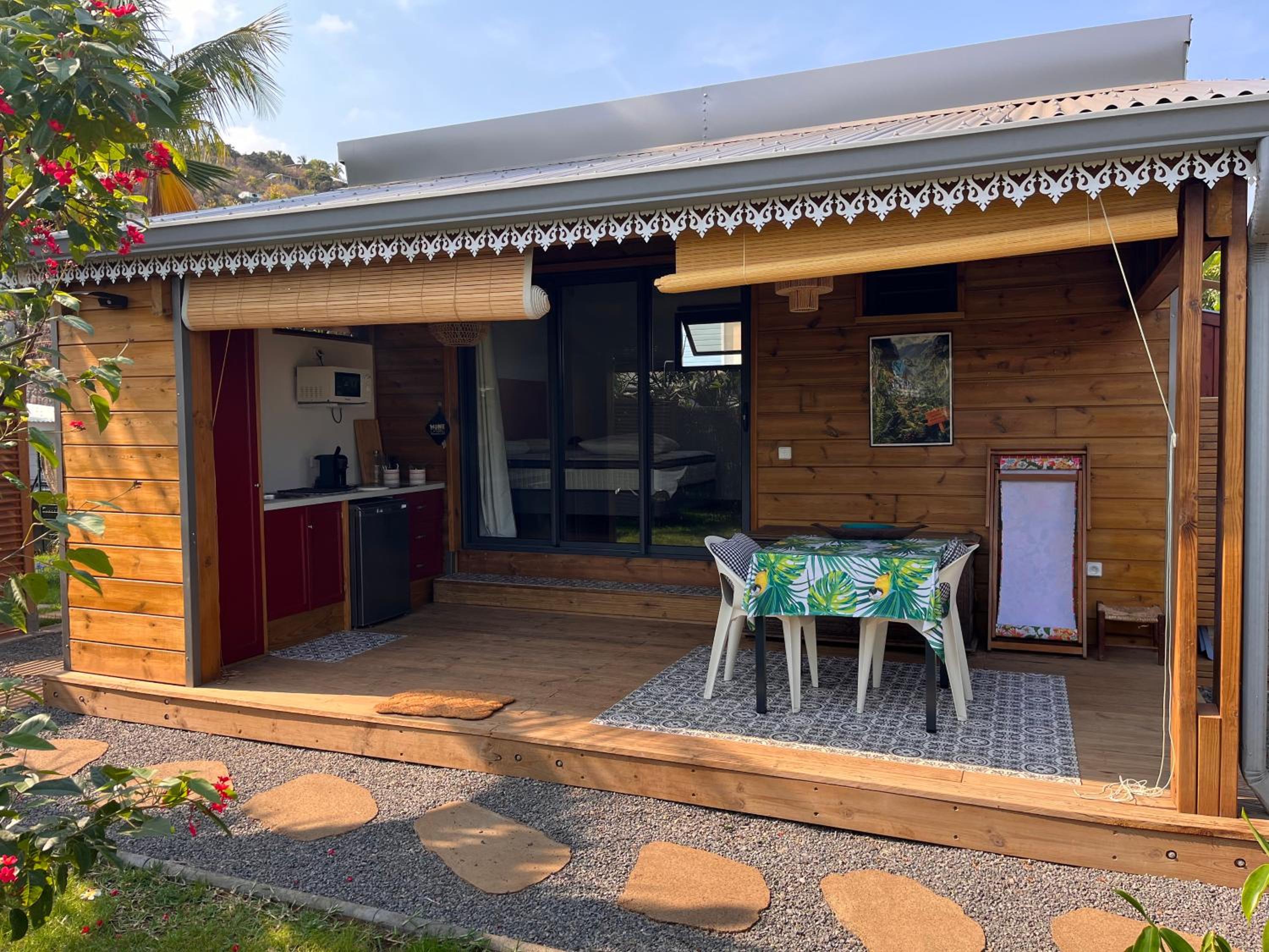 bungalow leu gadiamb