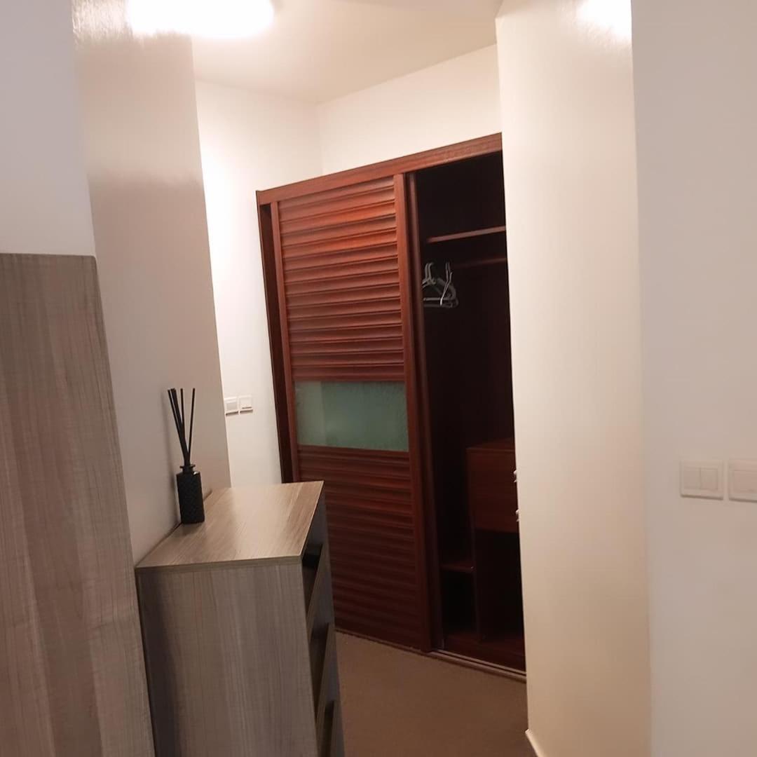 Enzo Apartments, Suites & Pods